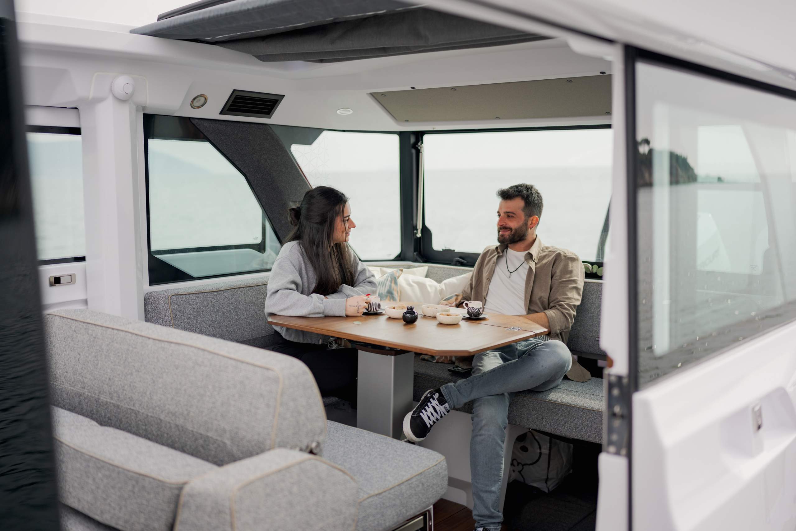 Axopar 38 XC Cross Cabin_A7502905