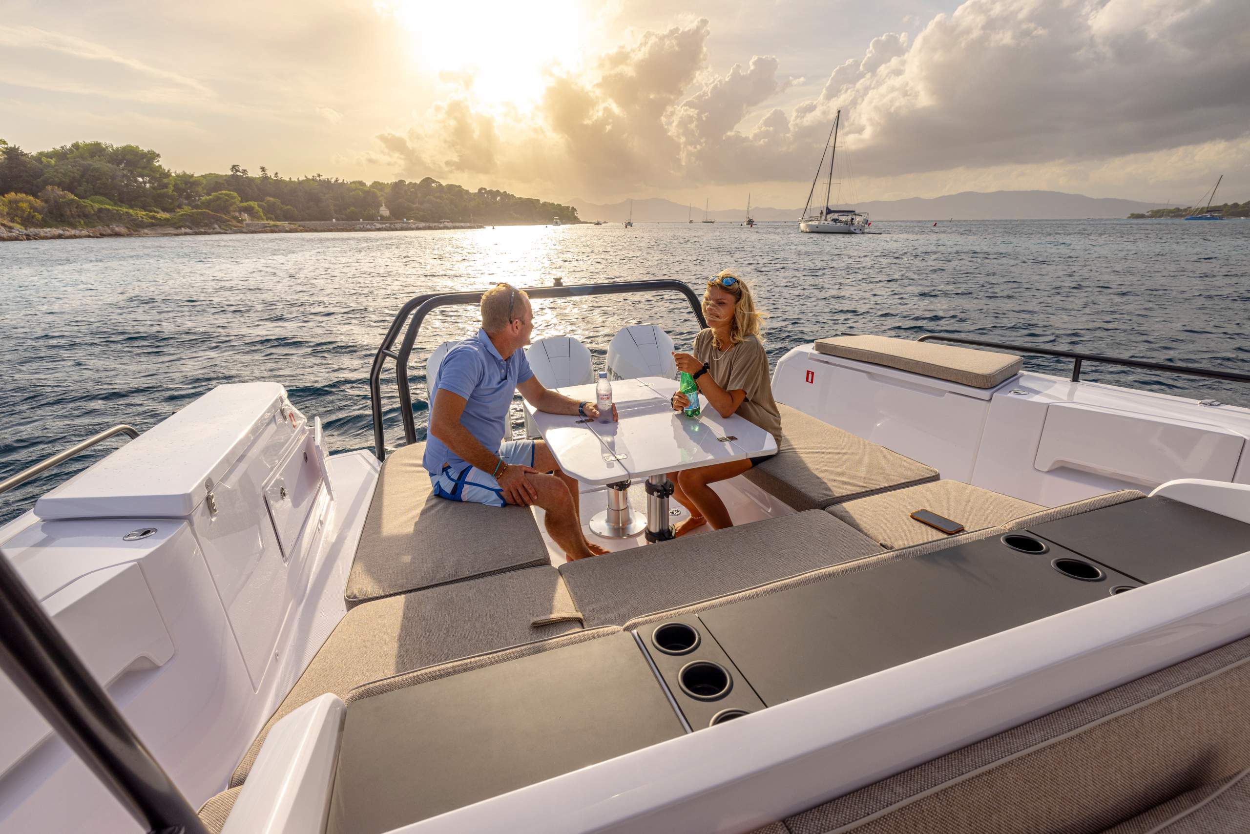 Axopar 45 Cross Top (17)