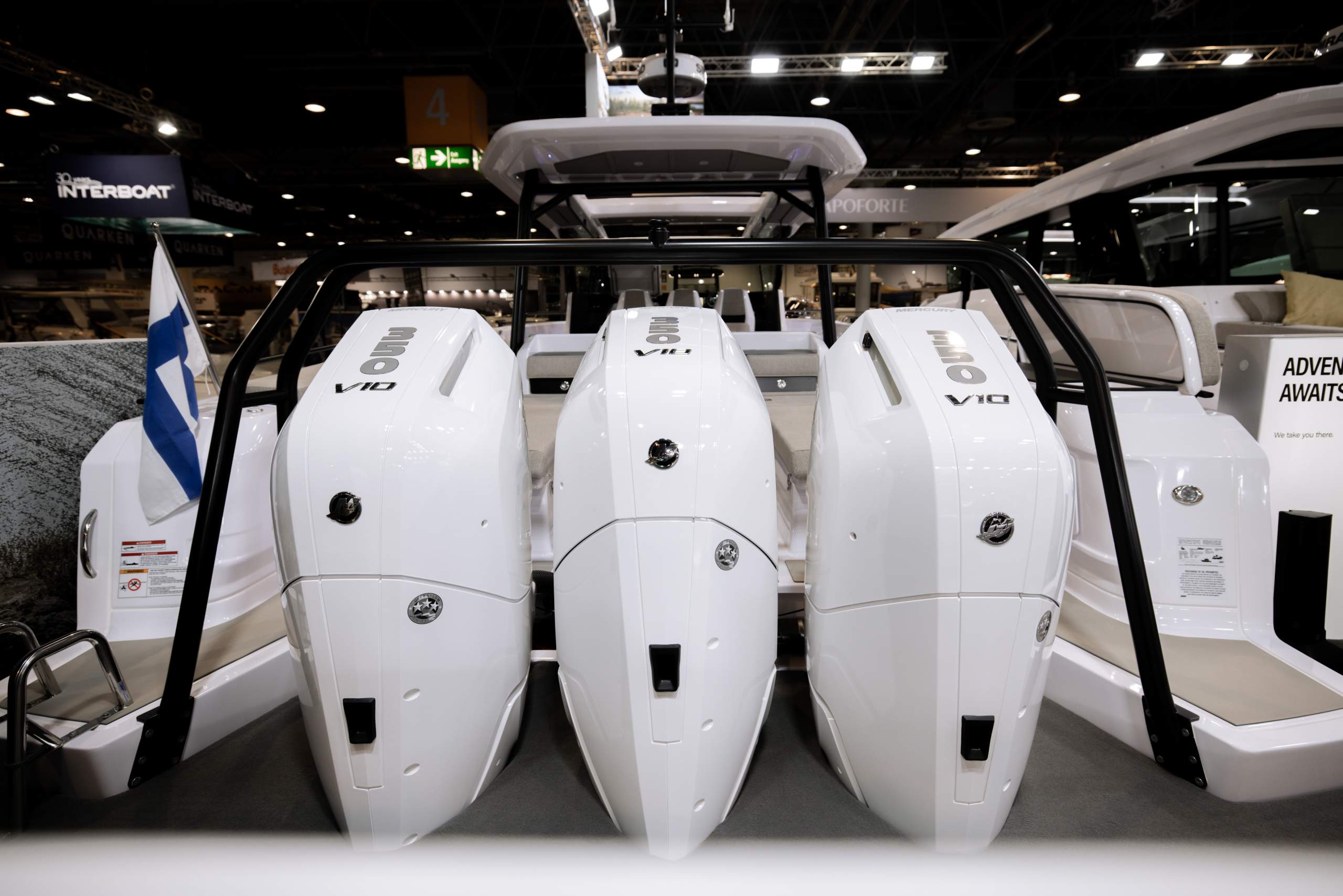 Axopar 45 Cross Top BRABUS Performance Line_099A2832