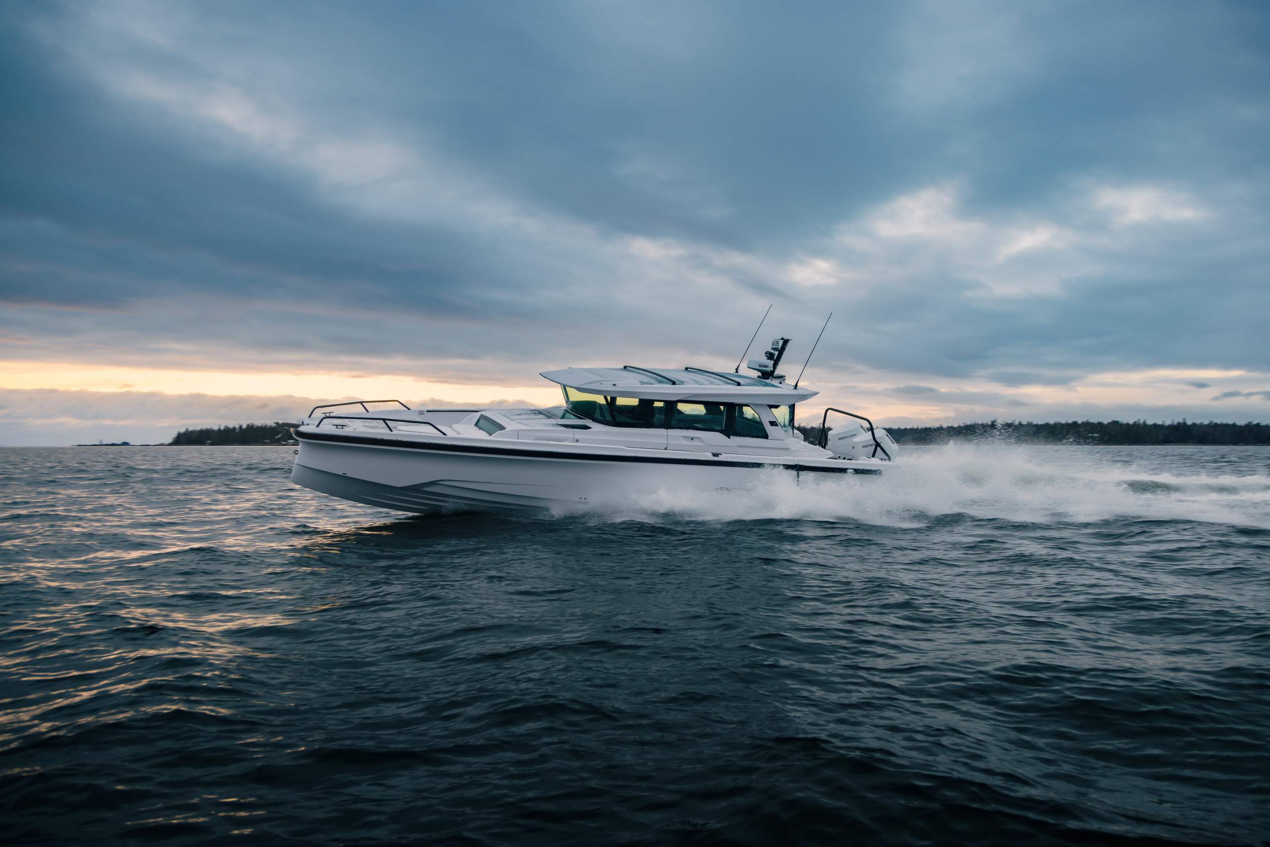 Axopar 38 XC Cross Cabin