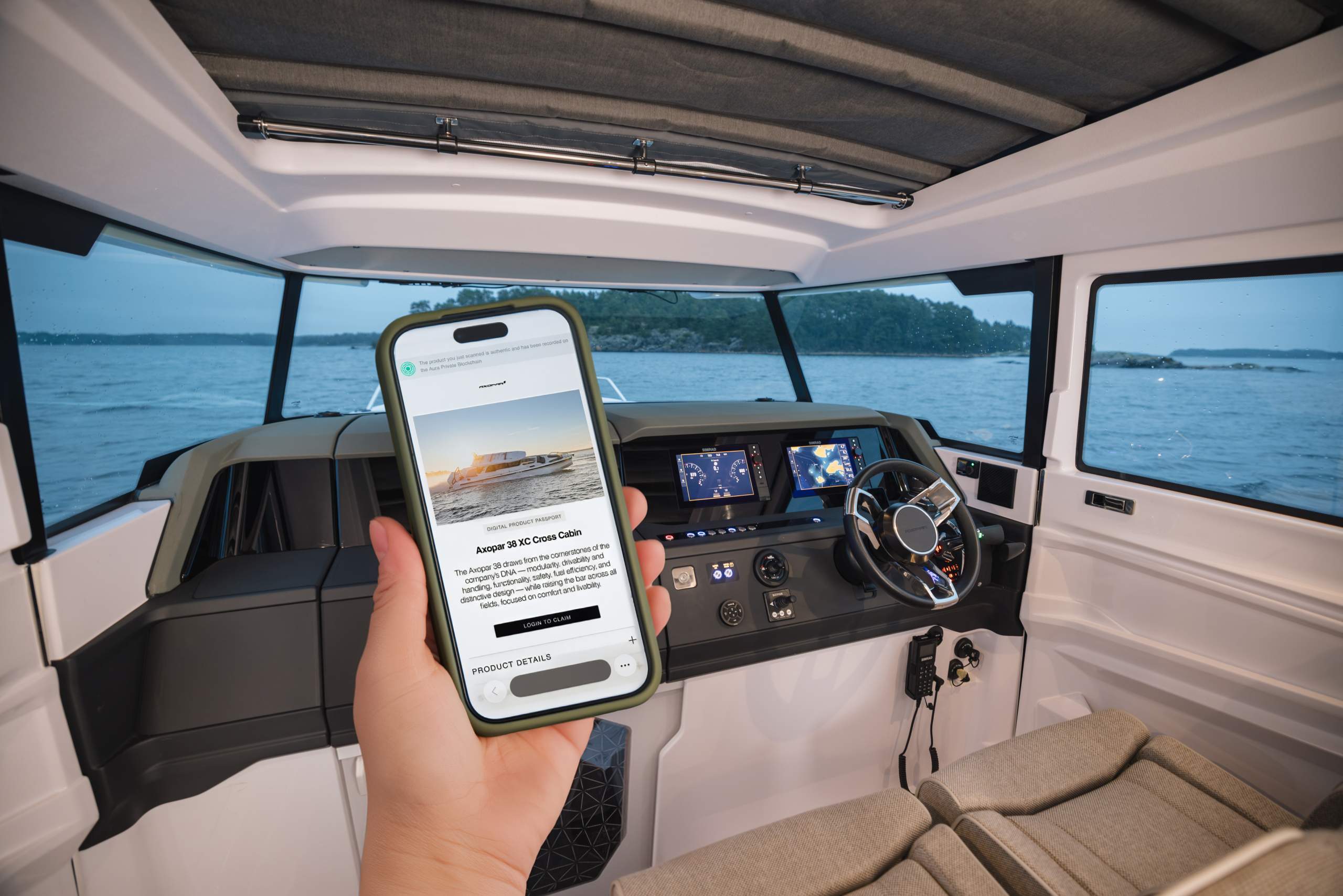 Axopar_x_Aura_Landing (1)