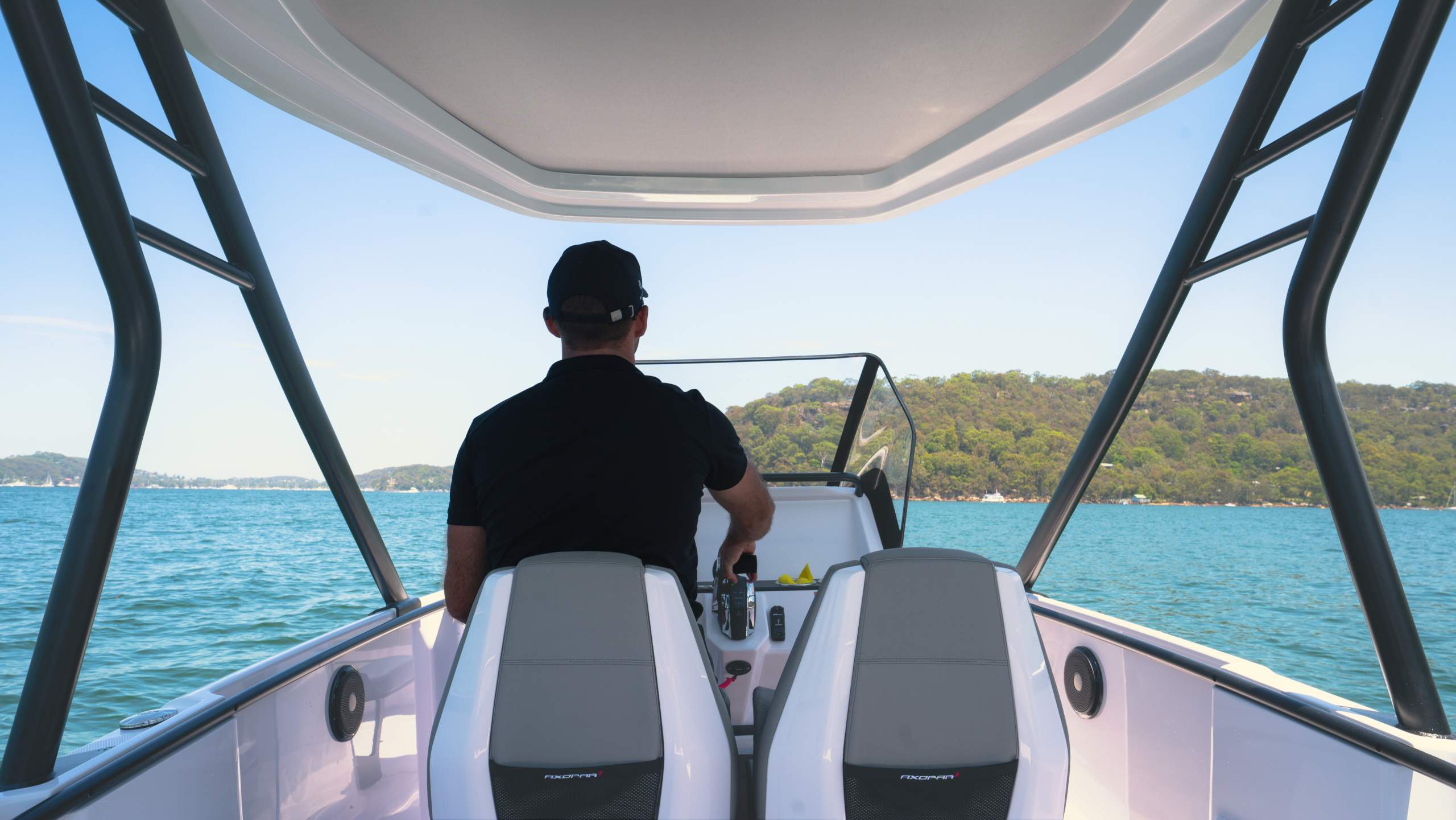 Axopar 22 T-Top_MY2022_DSC02960