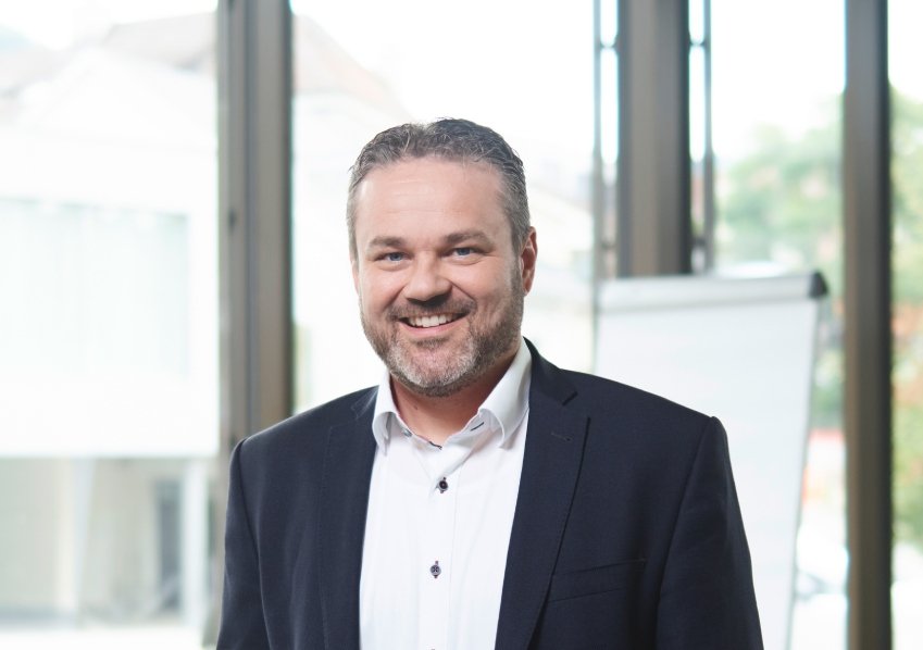 Porträt von Adrian Simmen 