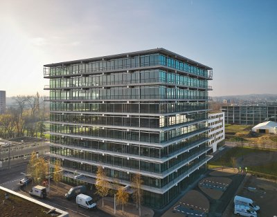 ALBA HAUS-Gebäude aus einer weiteren Sichtweise