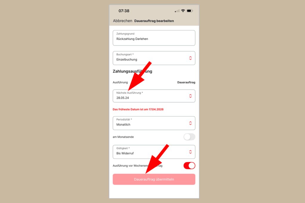 Screenshot einer App-Eingabemaske mit Datenfeldern und Cursor, rot markierte Tasten.