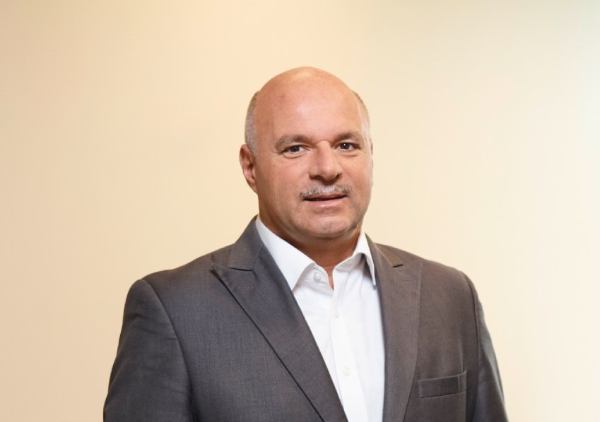 Porträt von Alexander Junge