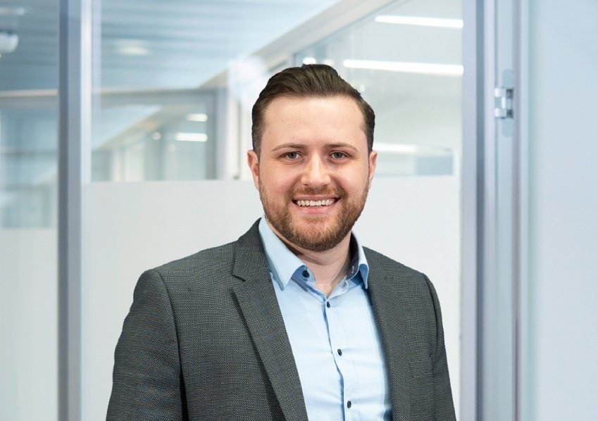 Porträt von Flamur Bajraktari