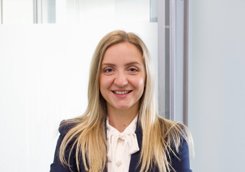 Porträt von Stefanie Adank