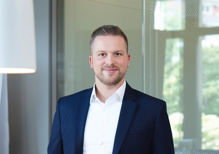 Porträt von Dominik Bloch