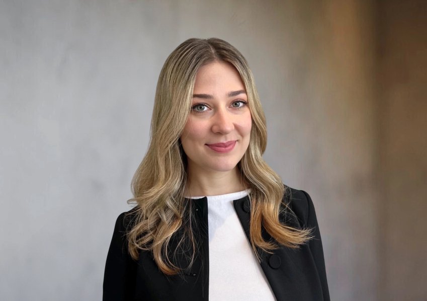 Porträt von Julia Holzach