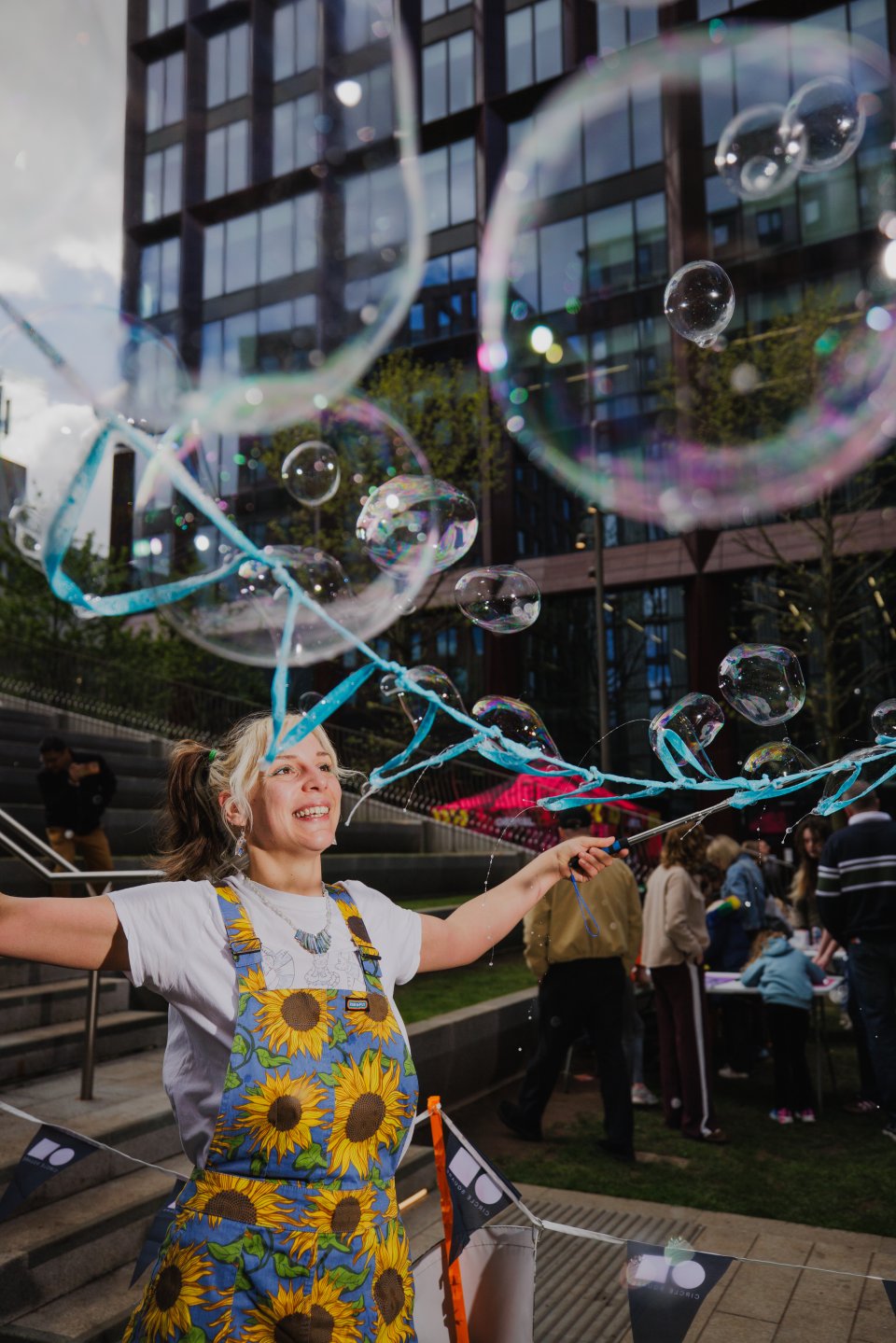 Children's entertainer at Manchester Marathon Fan Zone 2026
