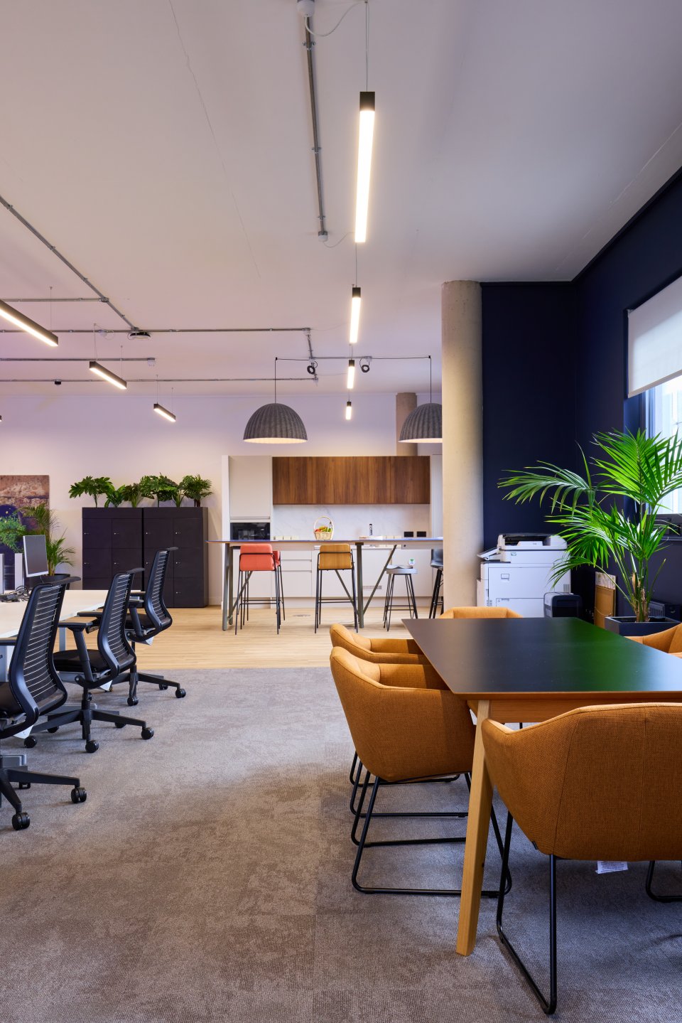 EW2 office space