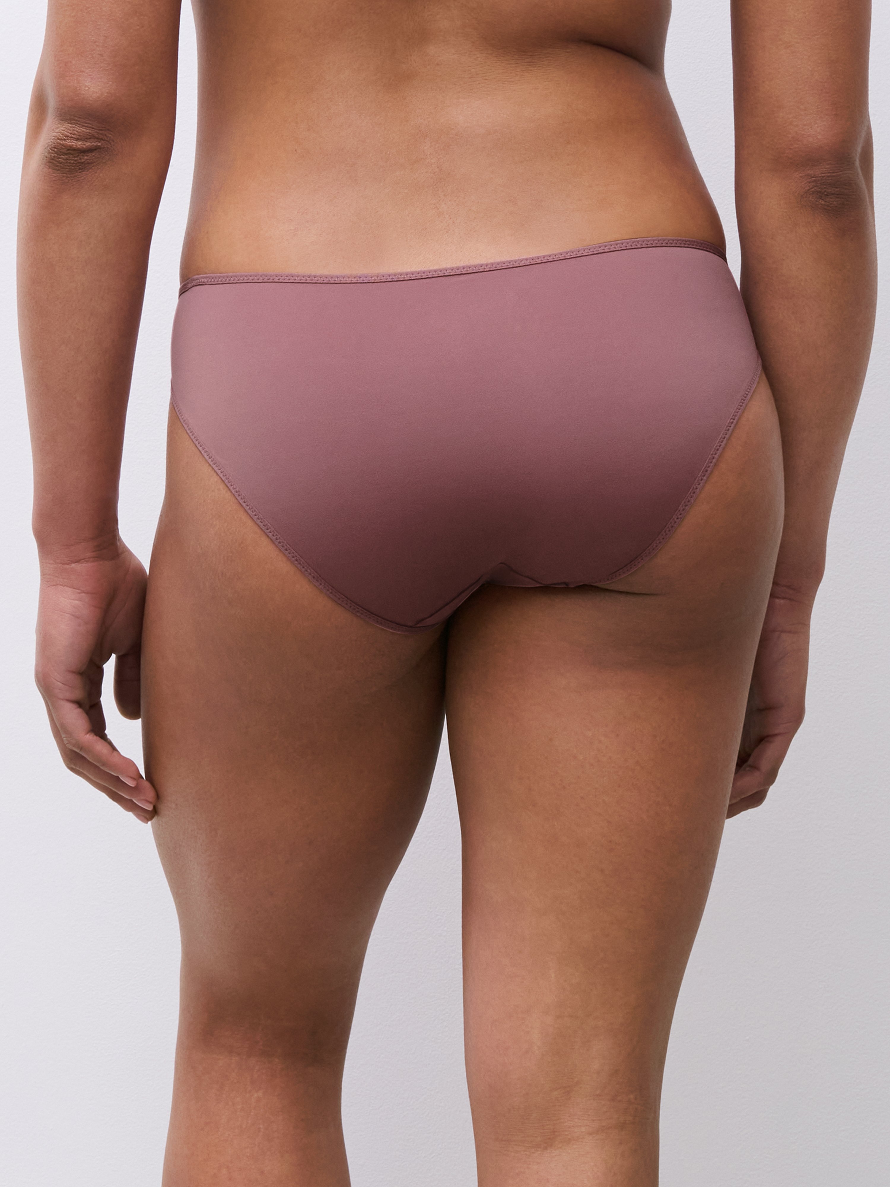 Adjustable brief