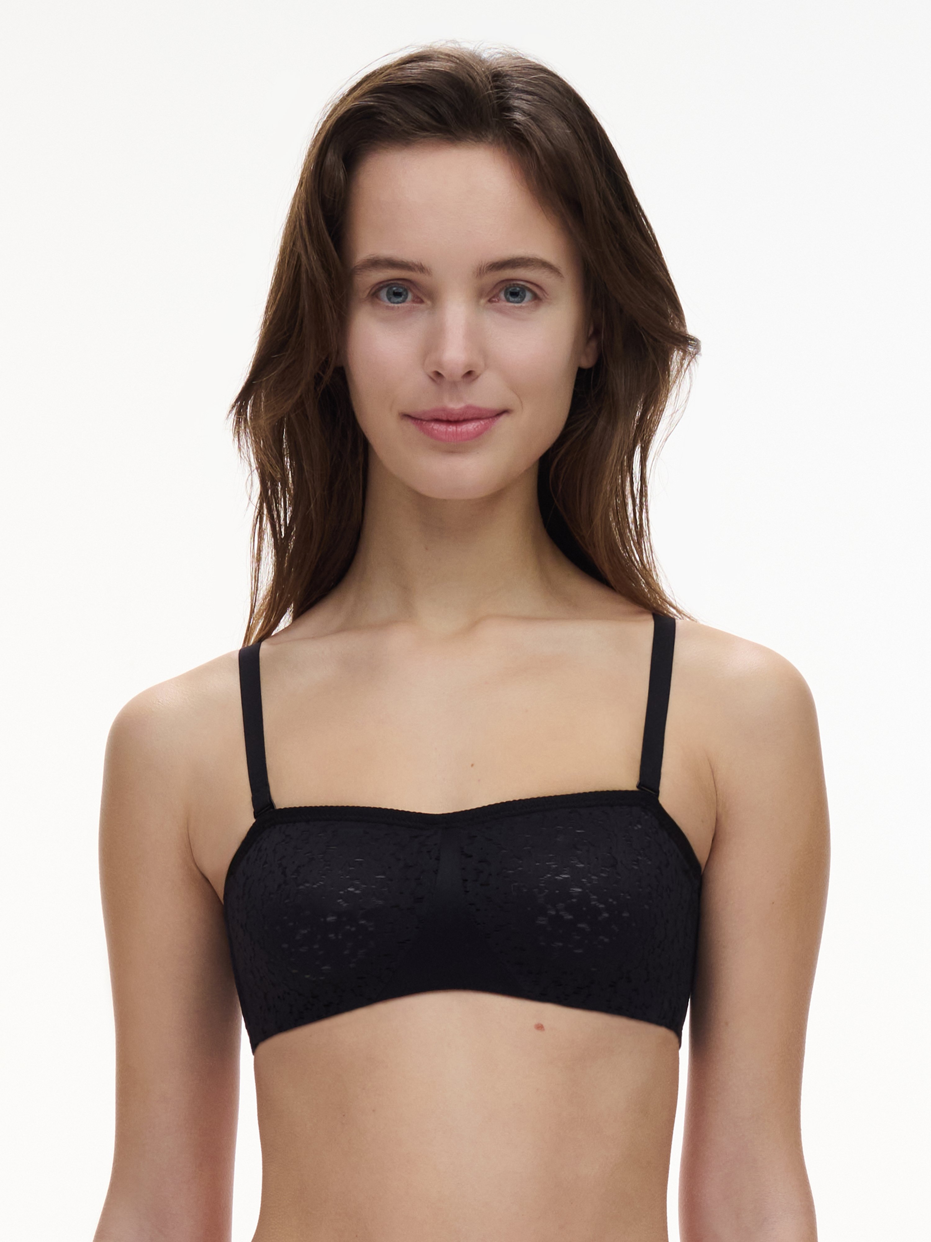C13FMK-011_B75_NORAH_ECOM_CROP_WEB_OB_FT