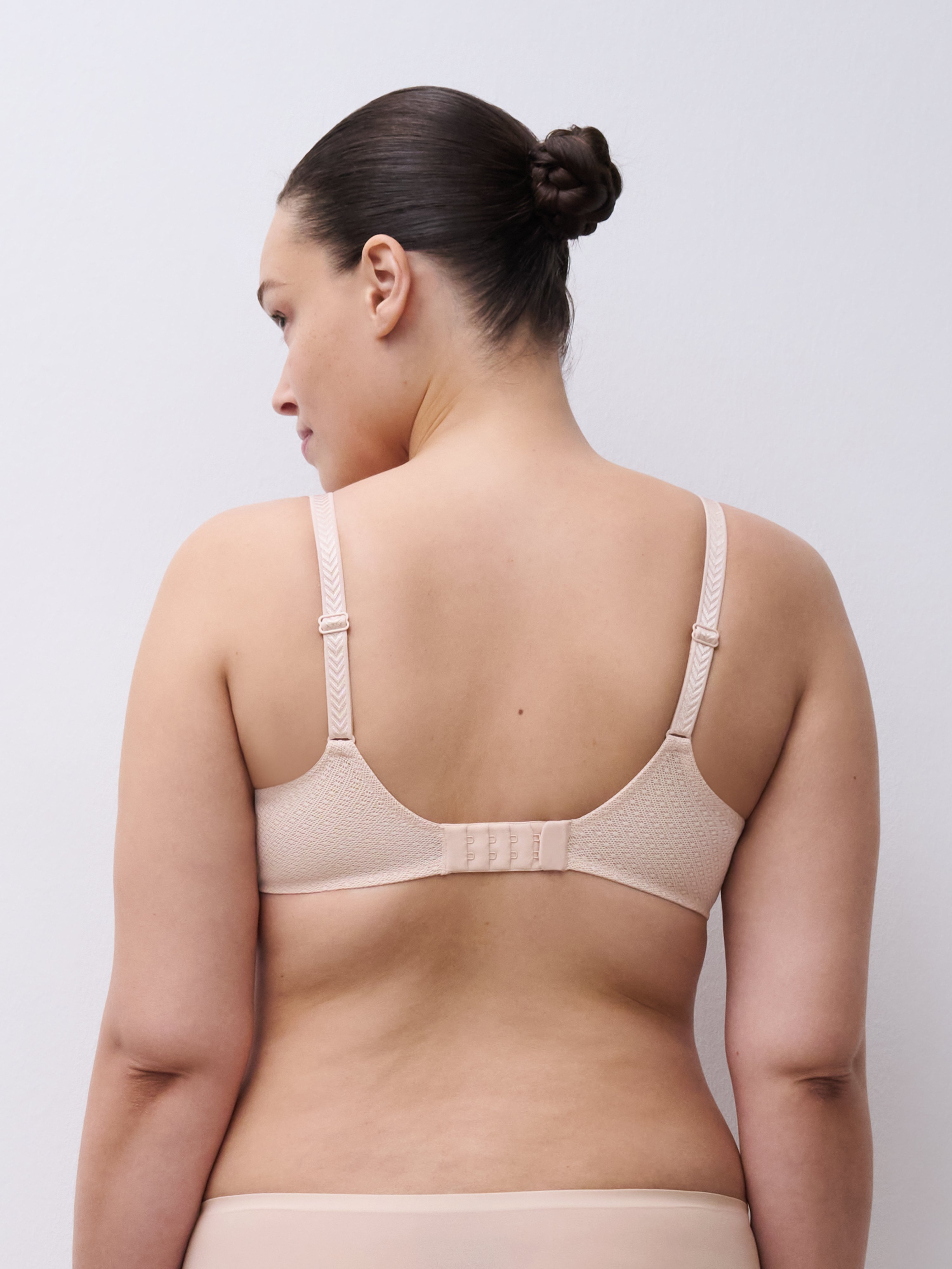 Soutien-gorge corbeille