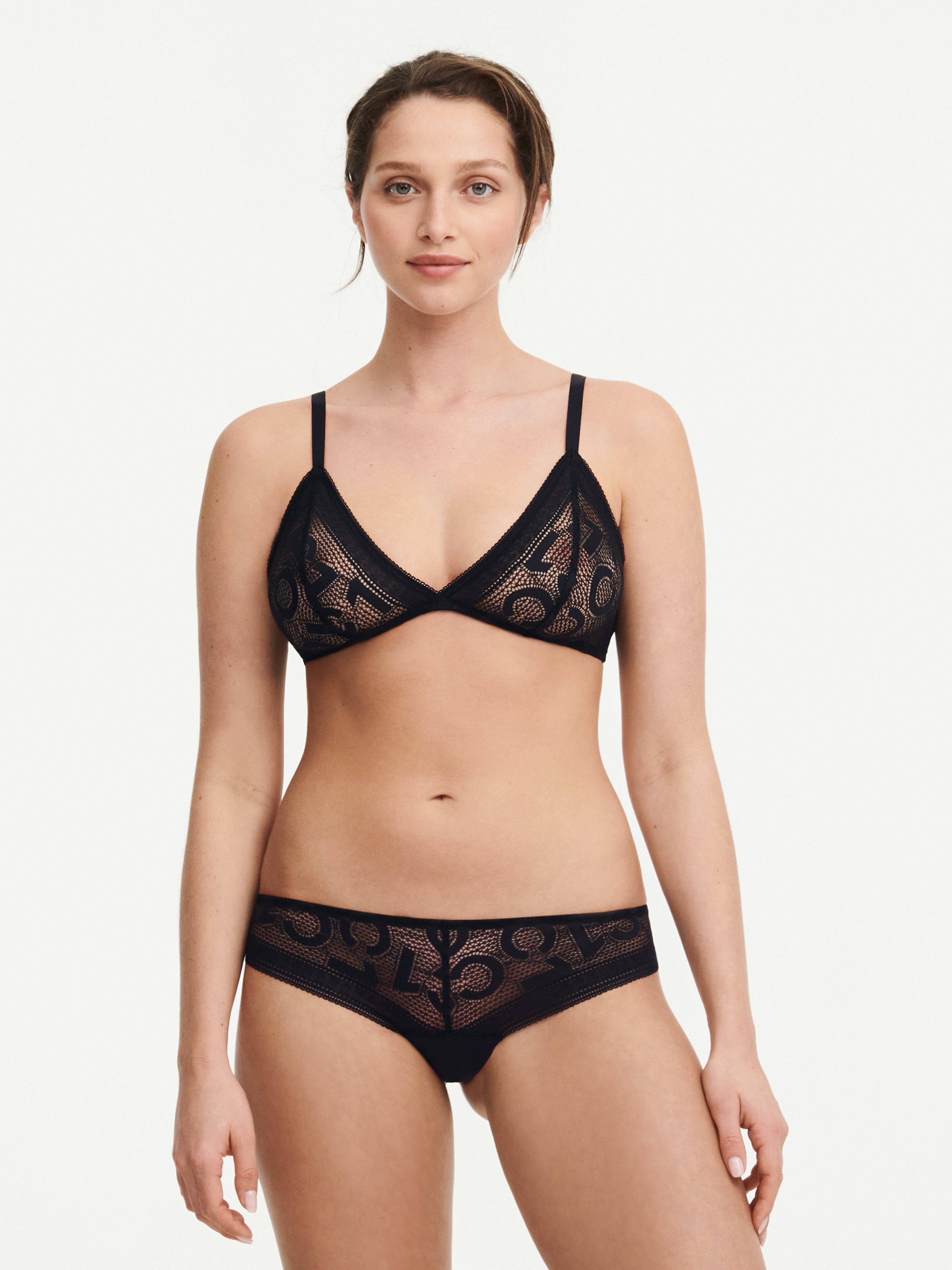 C17Y70-011_M_ONE-MONO_C17Y90-011_S_ONE-MONO_ECOM_LOOK_WEB_OB_FT