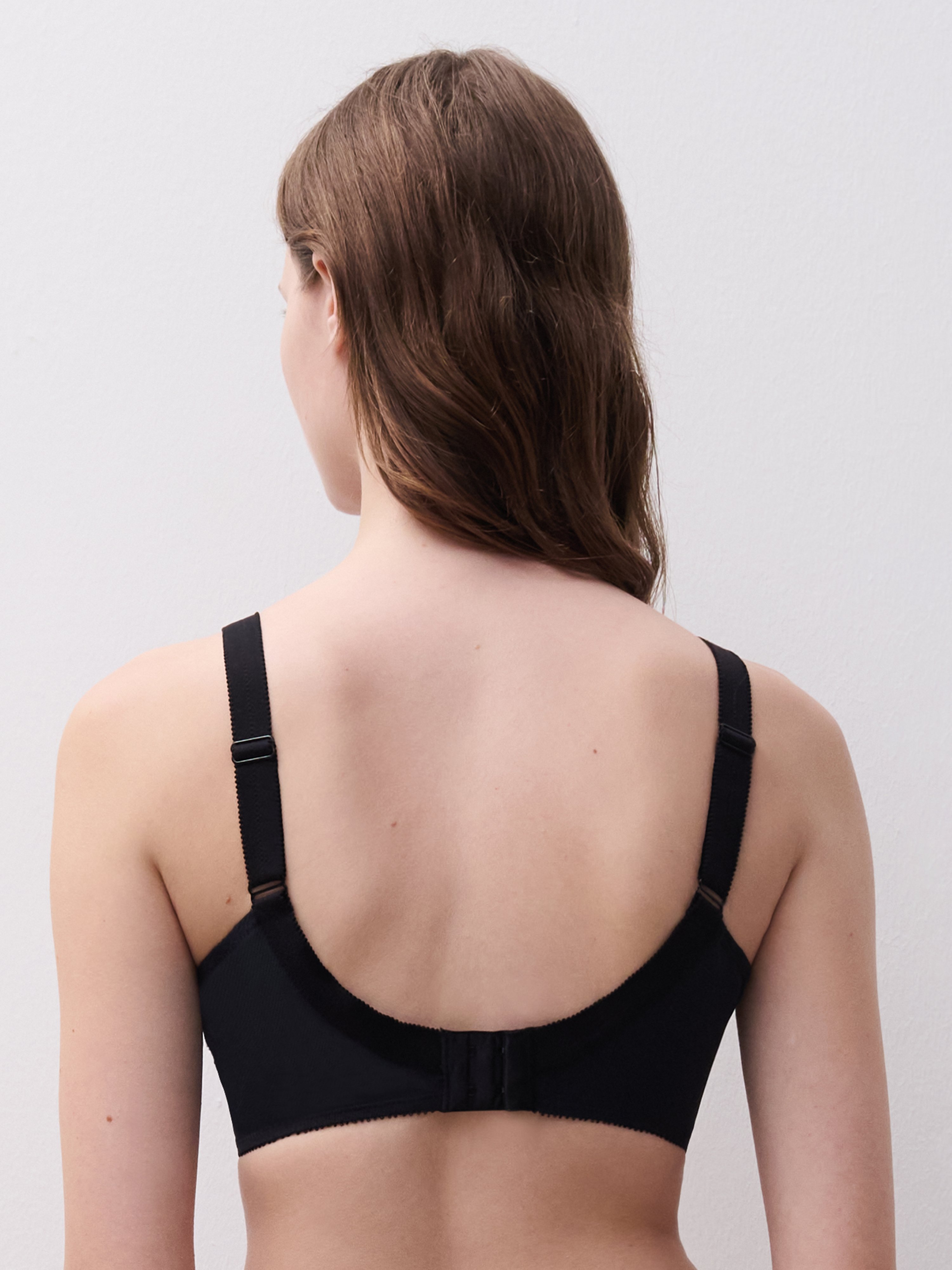 Full coverage bra