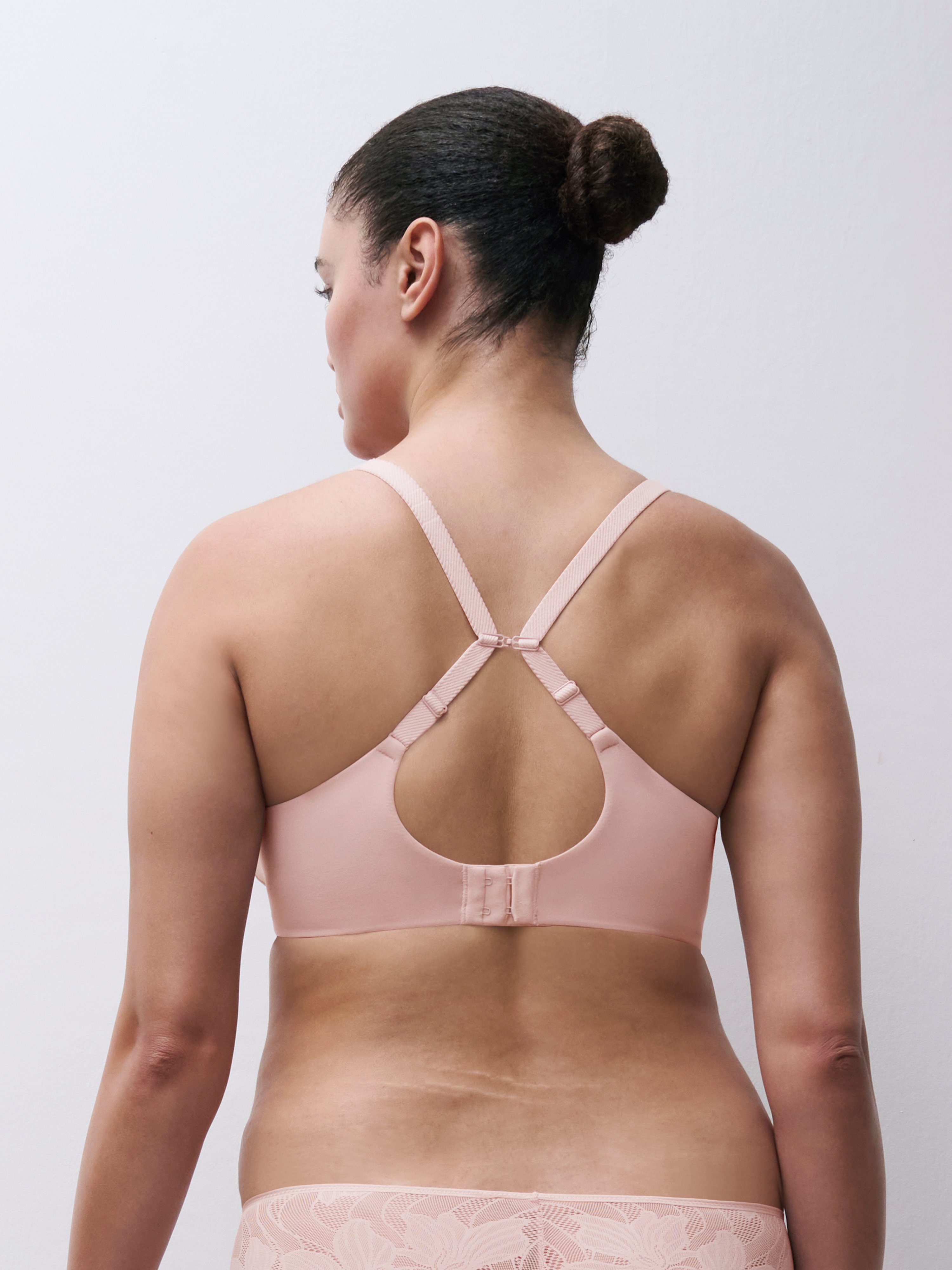 Wireless spacer support bra