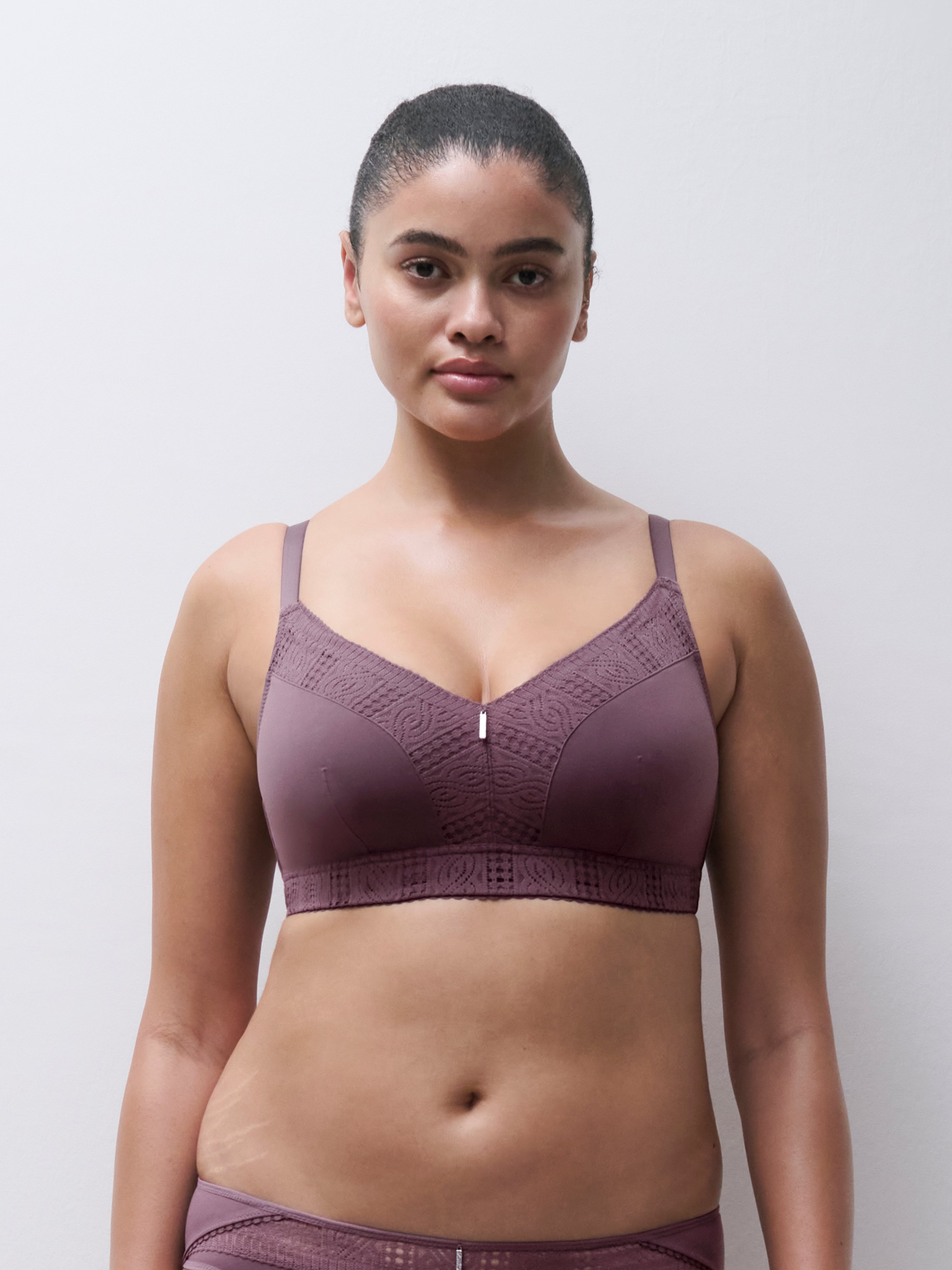 Wireless support bra