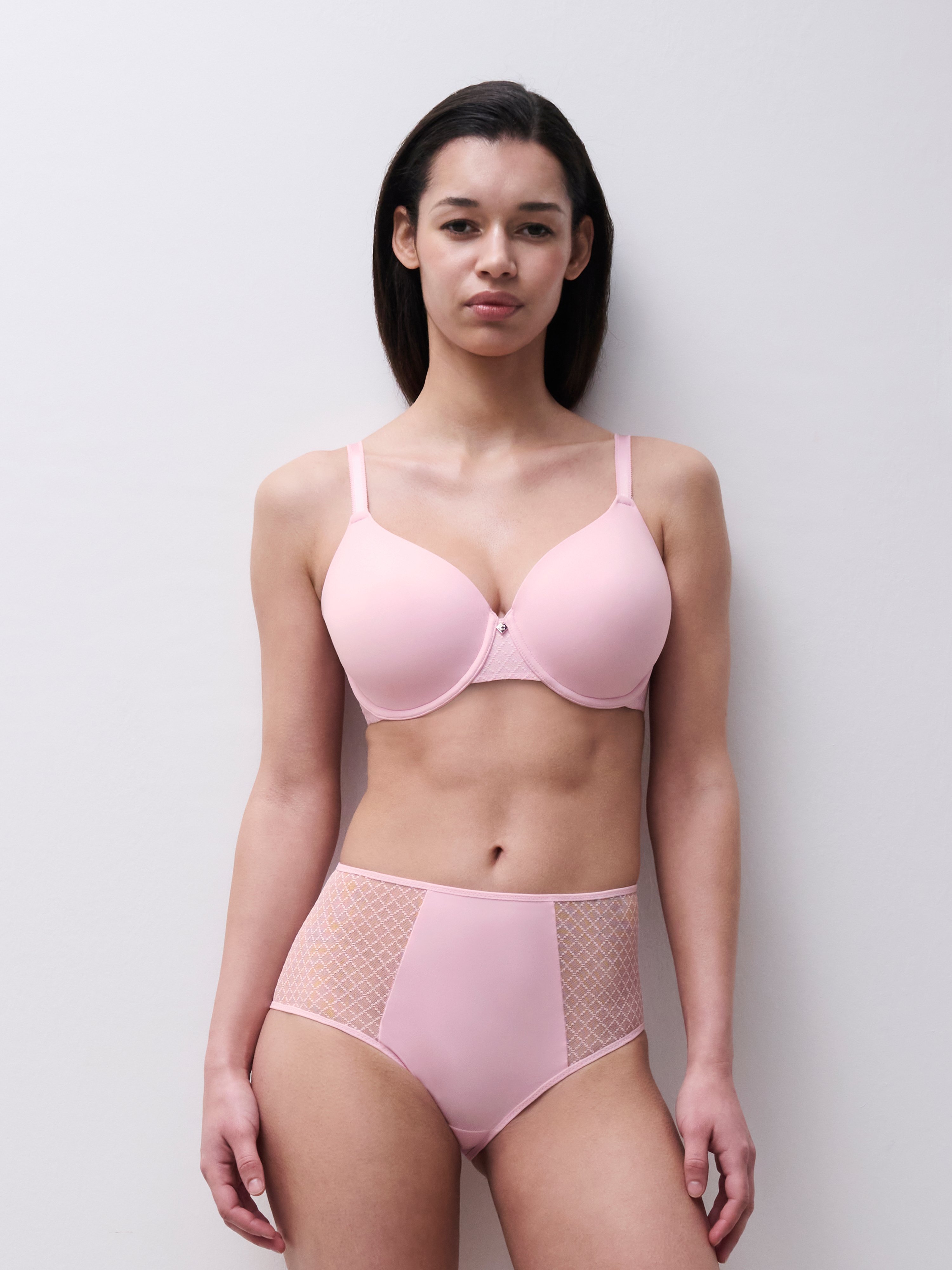C16M60-083_E75_NORAHCHIC_C16M80-083_36_NORAHCHIC_ECOM_LOOK_WEB_OB_FT