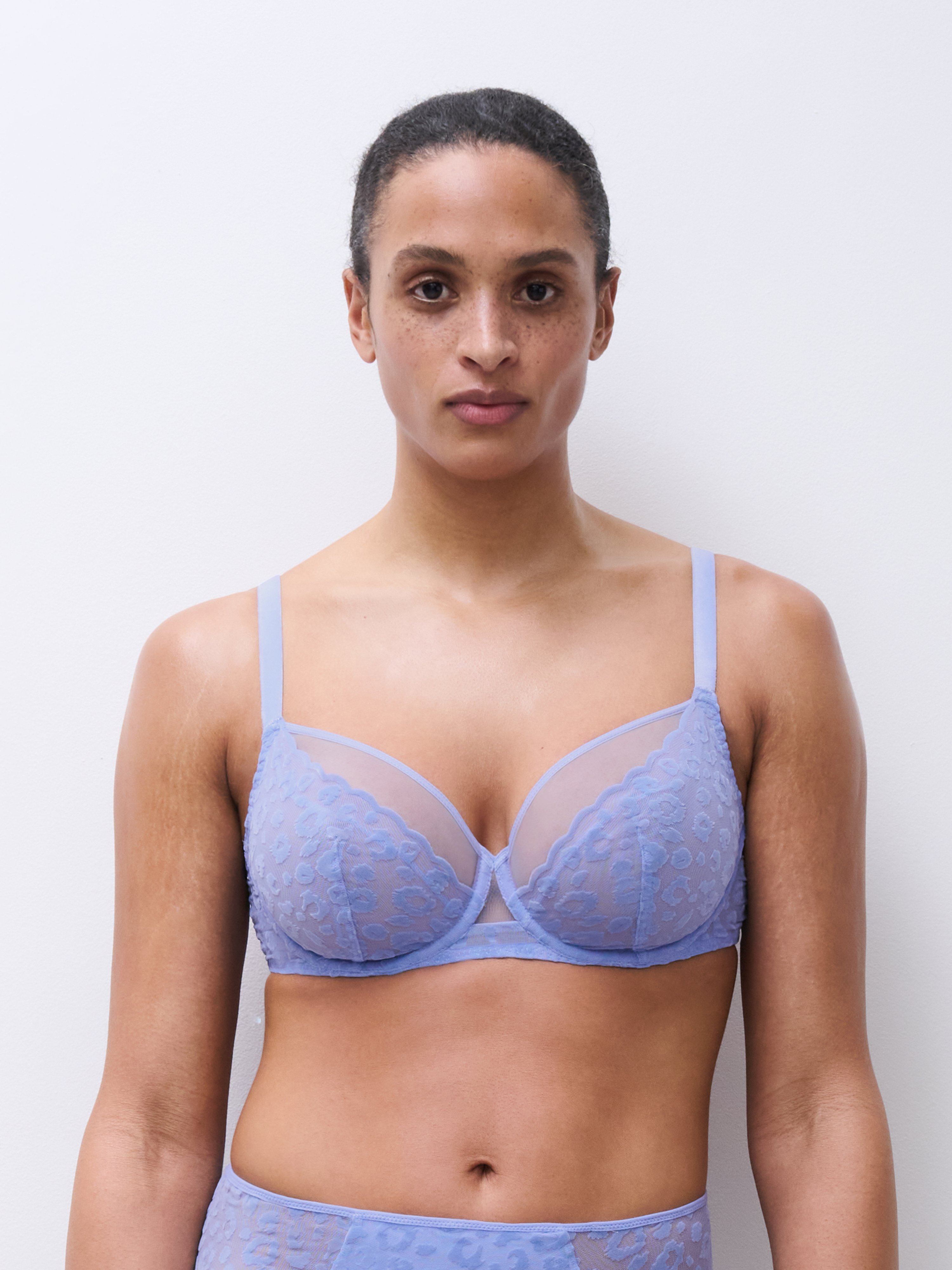 Full coverage bra