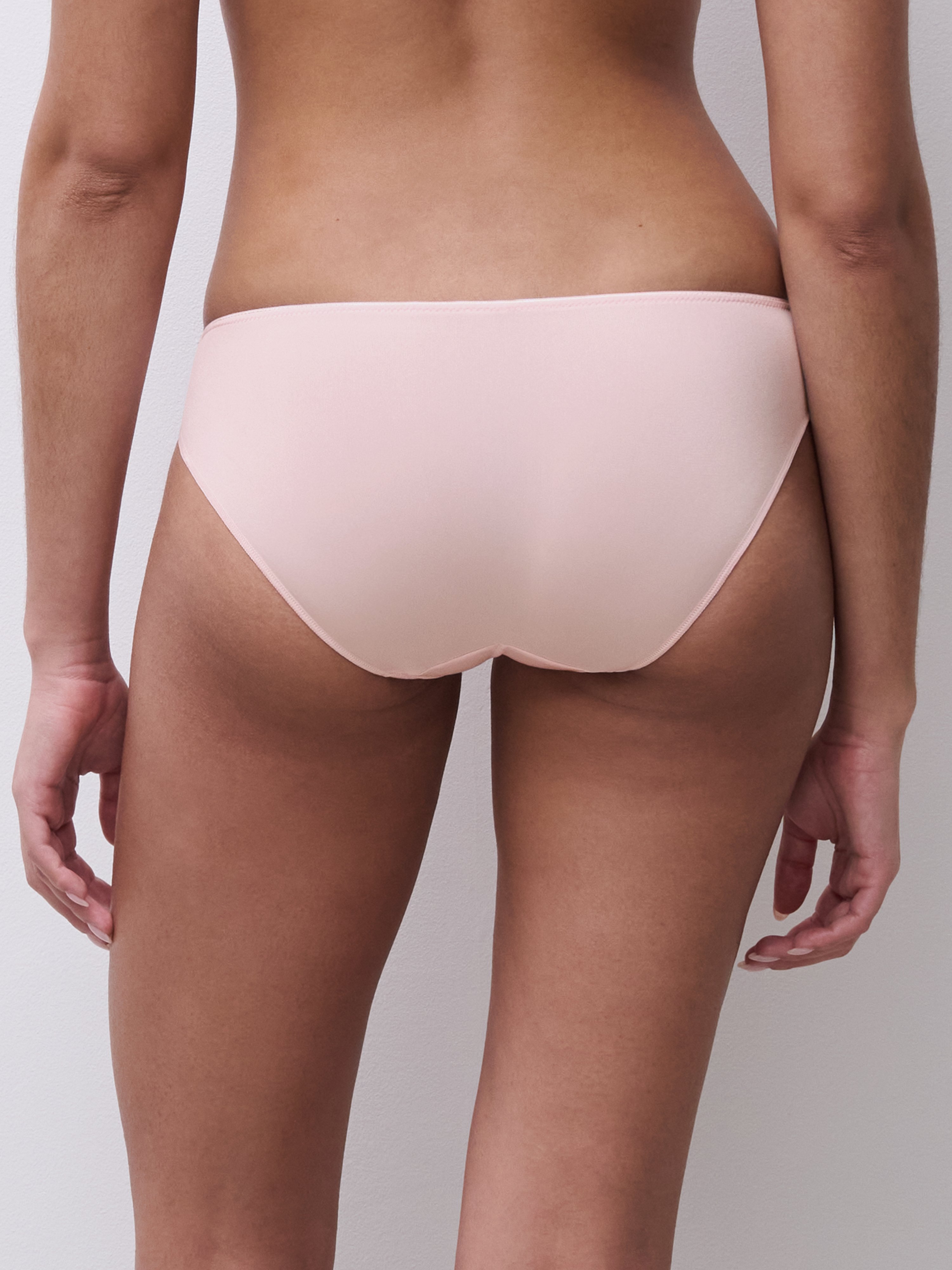 Adjustable brief