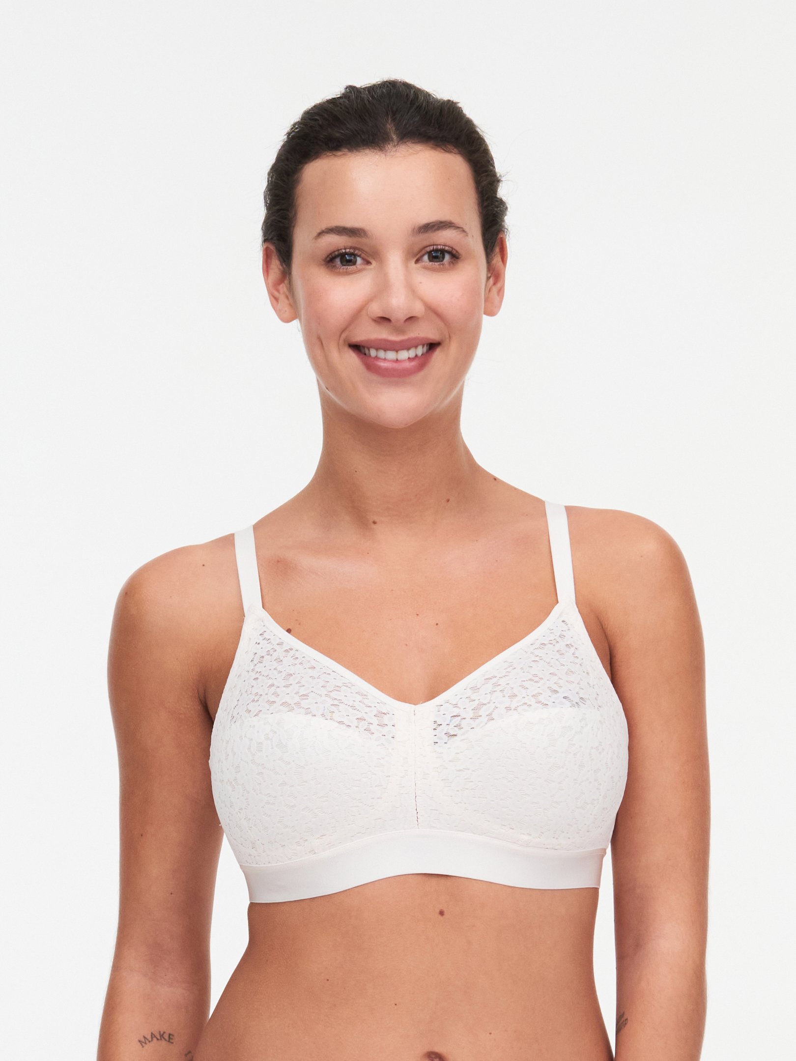 C13F80-0NL_NORAH_ECOM_CROP_WEB_OB_FT