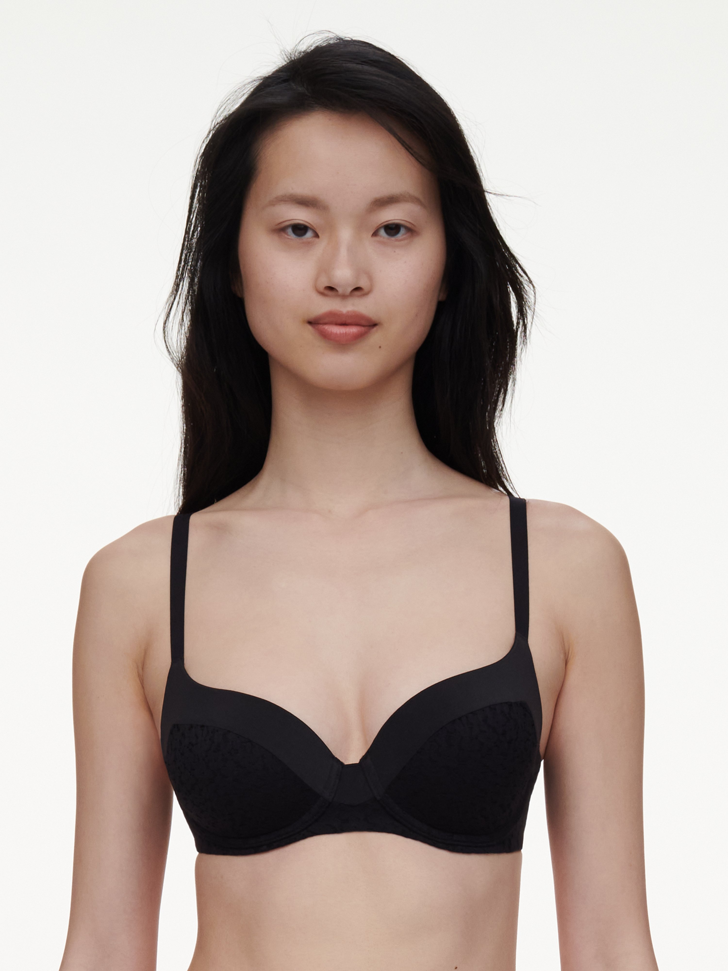 C13F90-011_B75_NORAH_ECOM_CROP_WEB_OB_FT