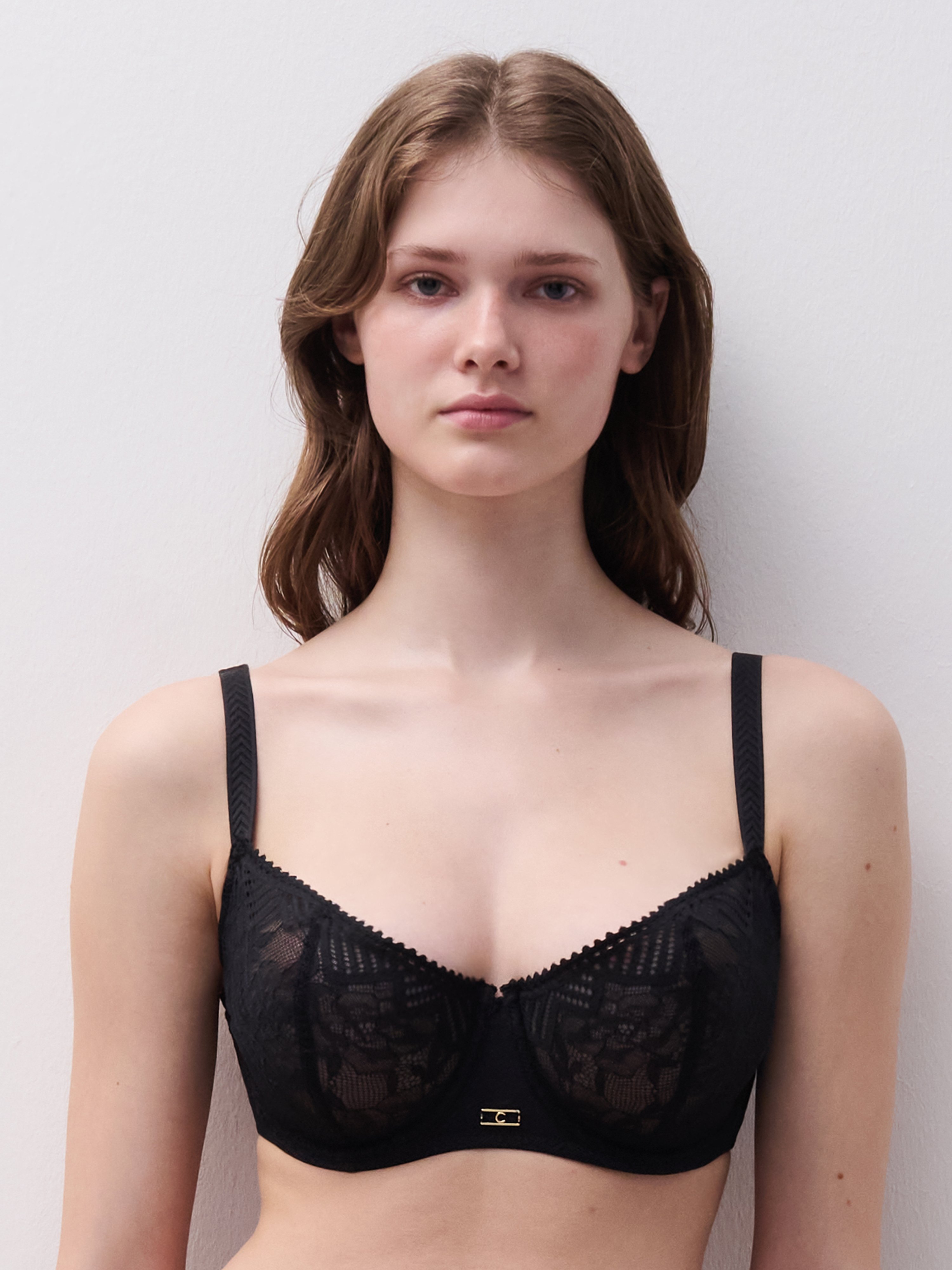 Half cup bra