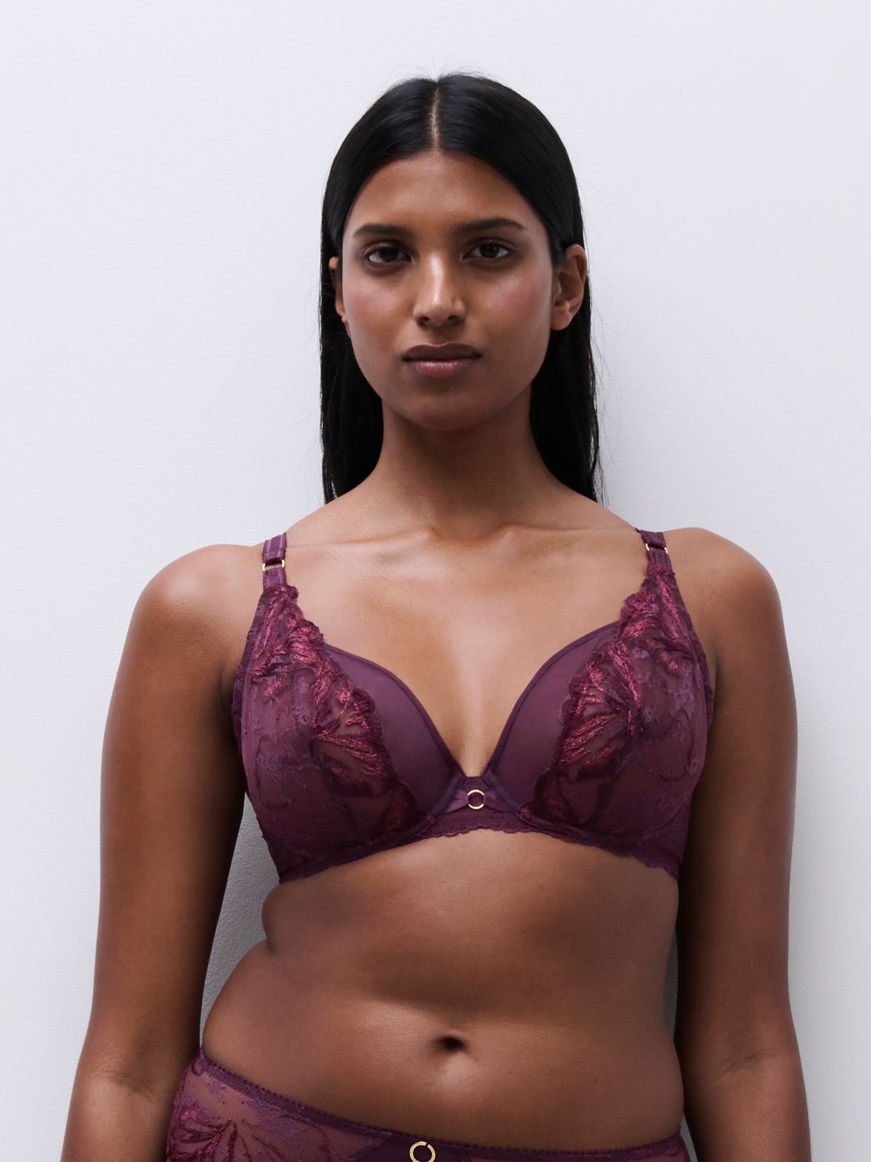 Soutien-gorge emboîtant
