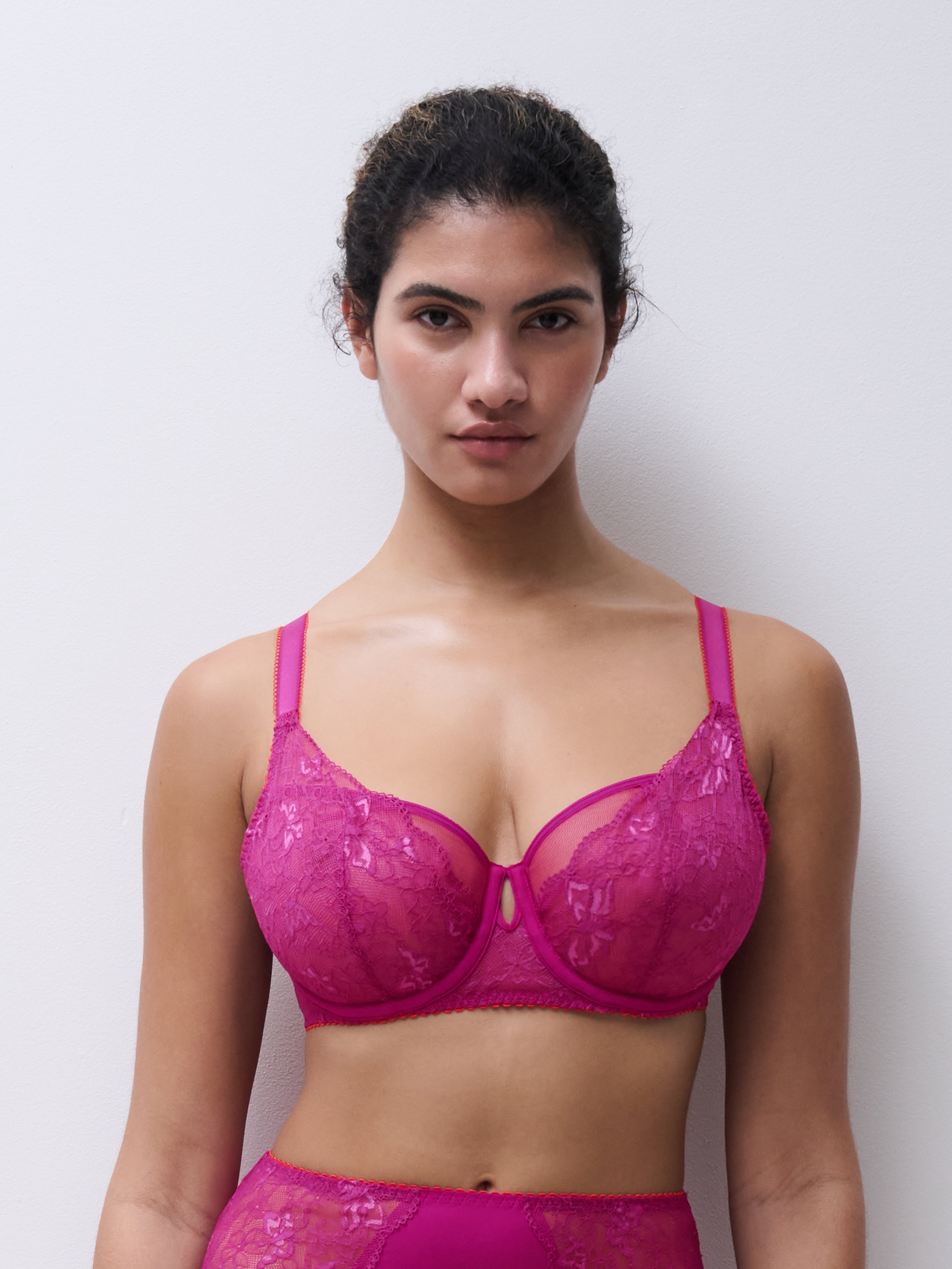 Half cup bra