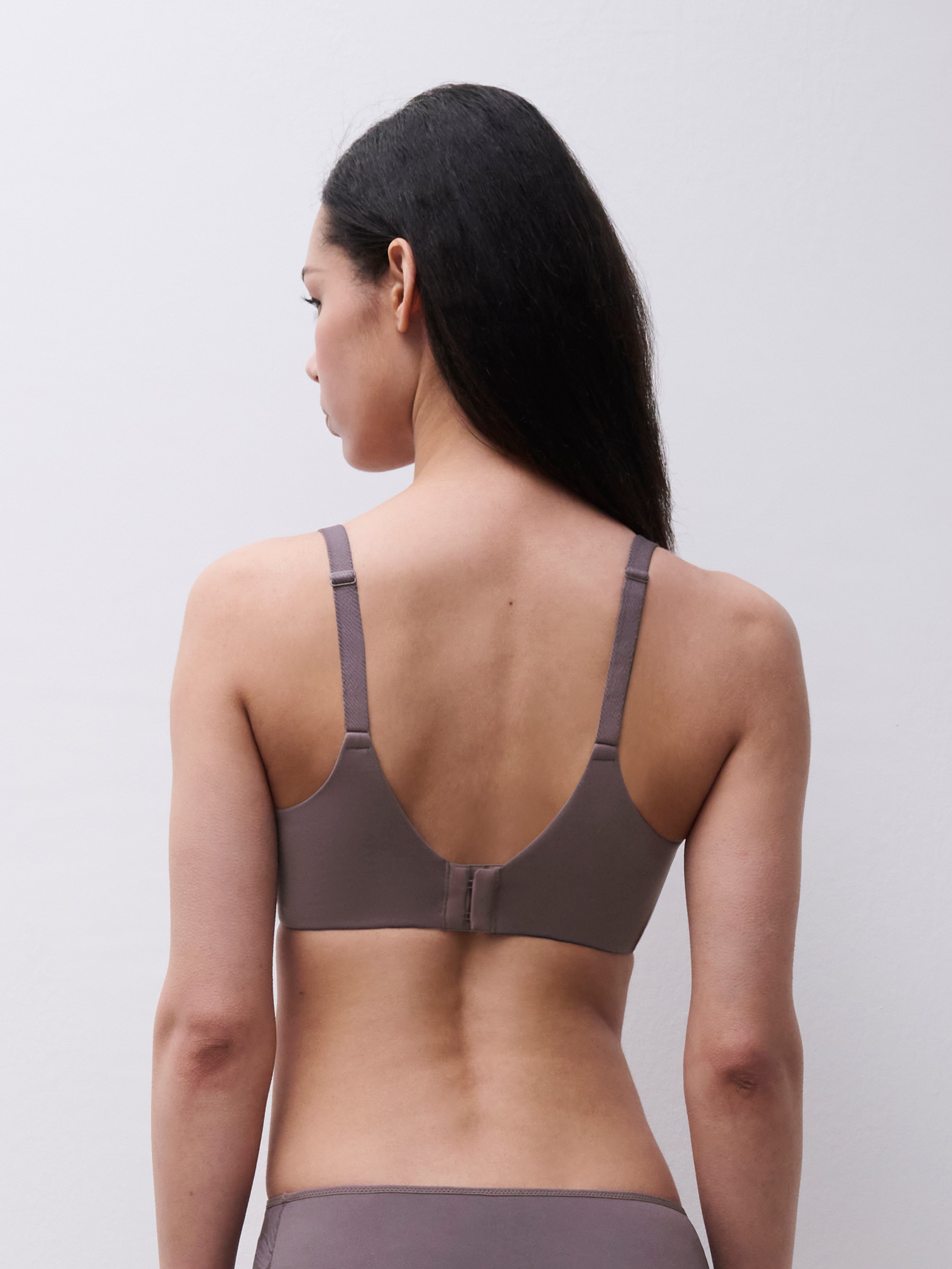 Plunge spacer bra