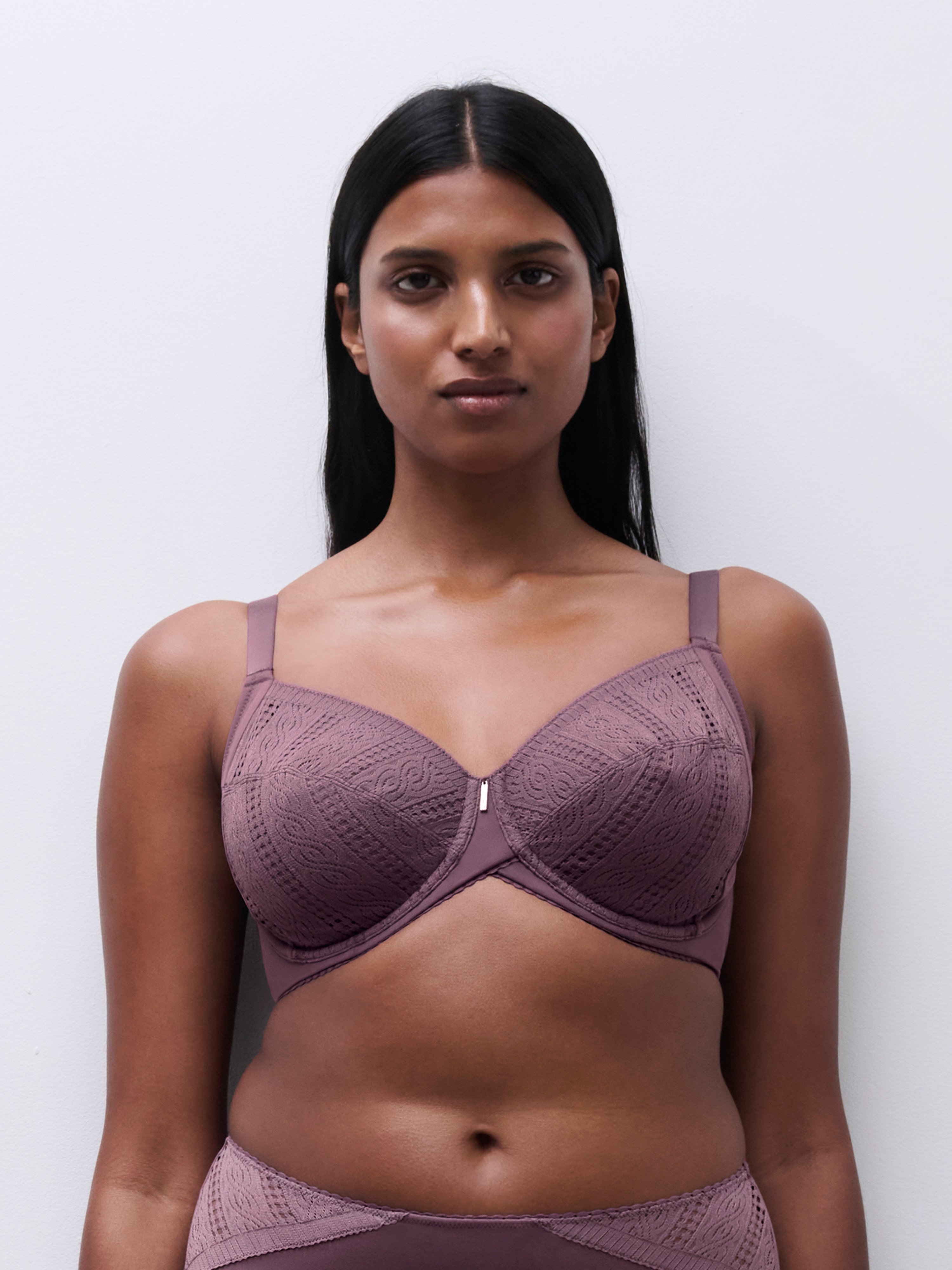 Full coverage bra