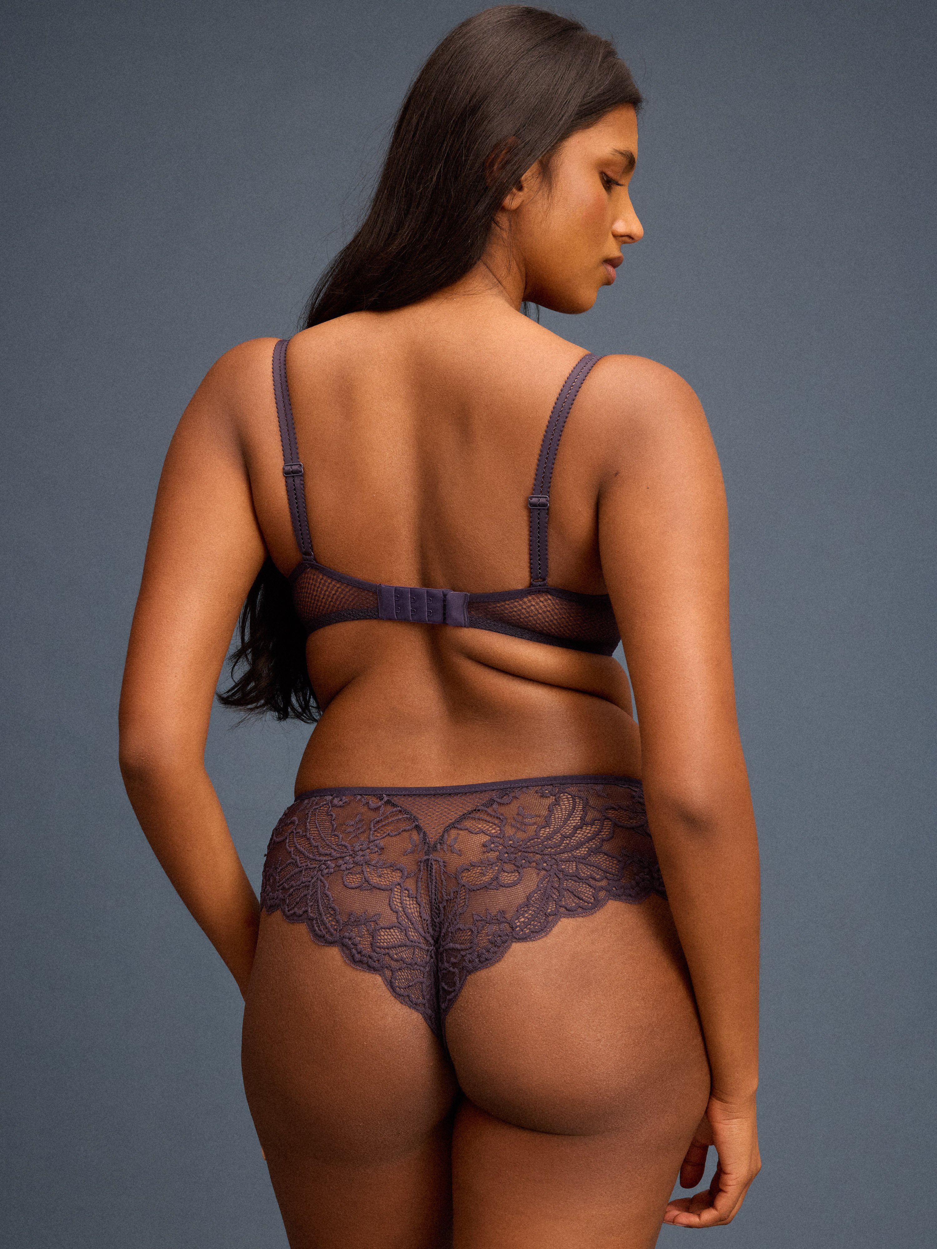 Soutien-gorge corbeille