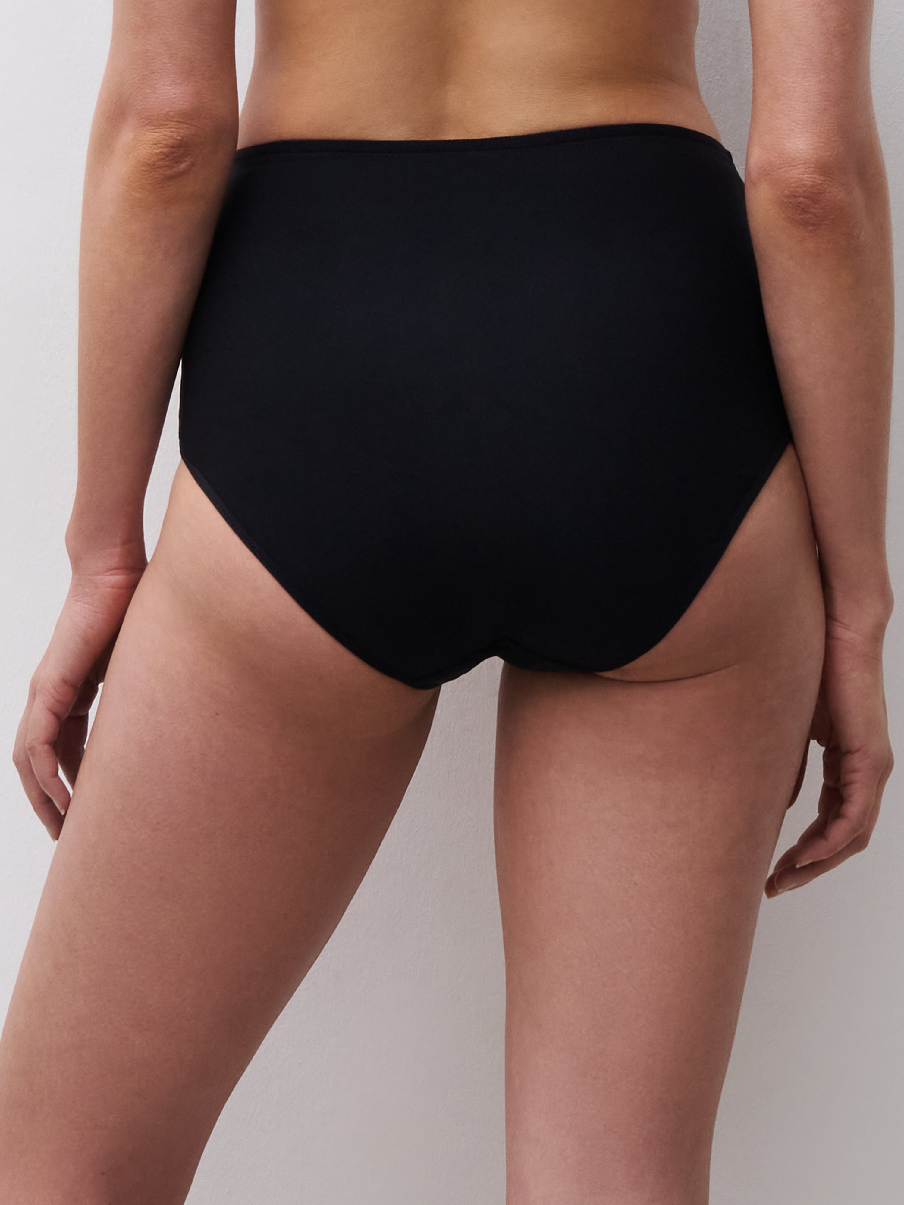 High-waisted brief
