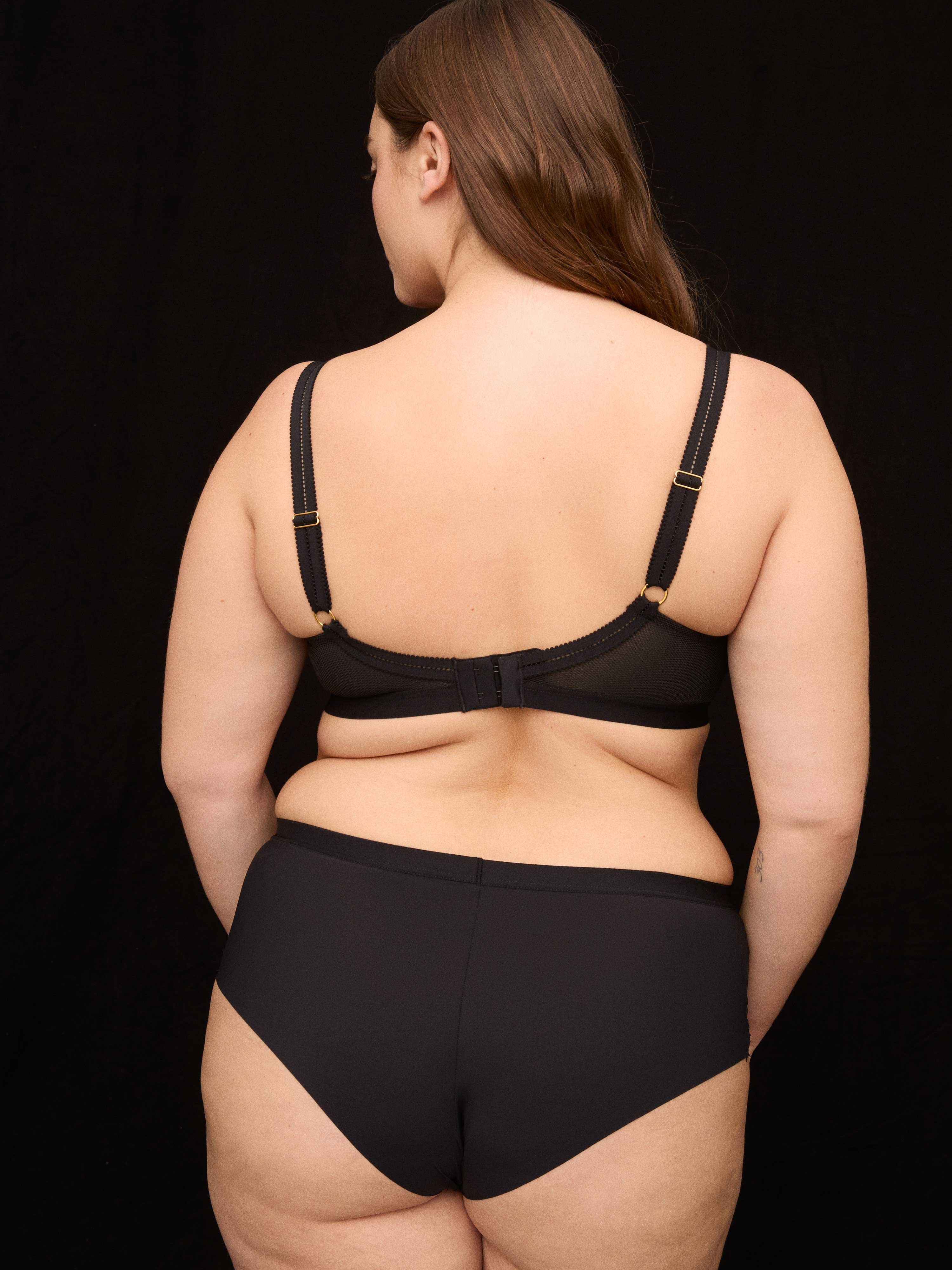Soutien-gorge emboîtant