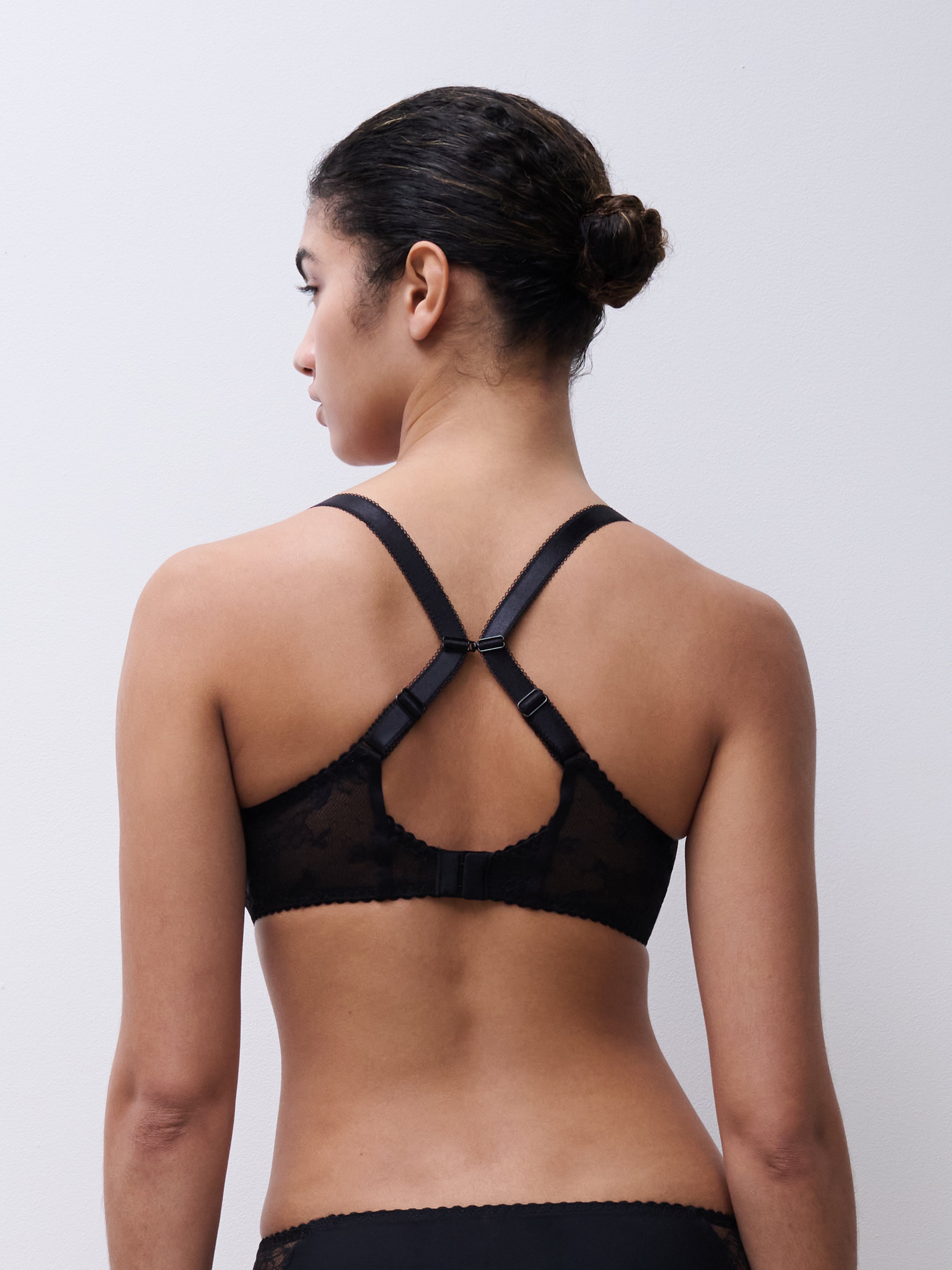 Full coverage bra