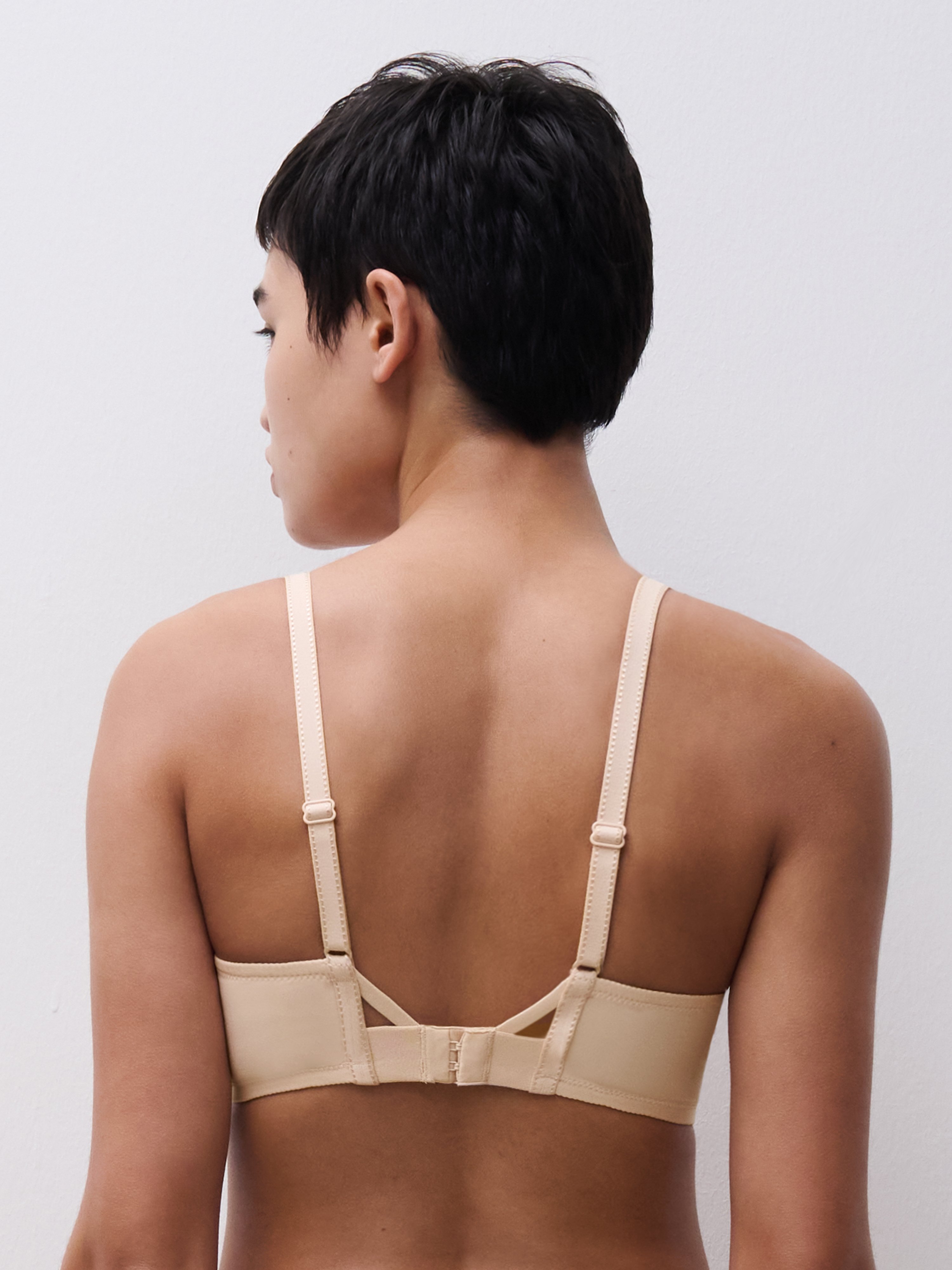 Plunge t-shirt bra