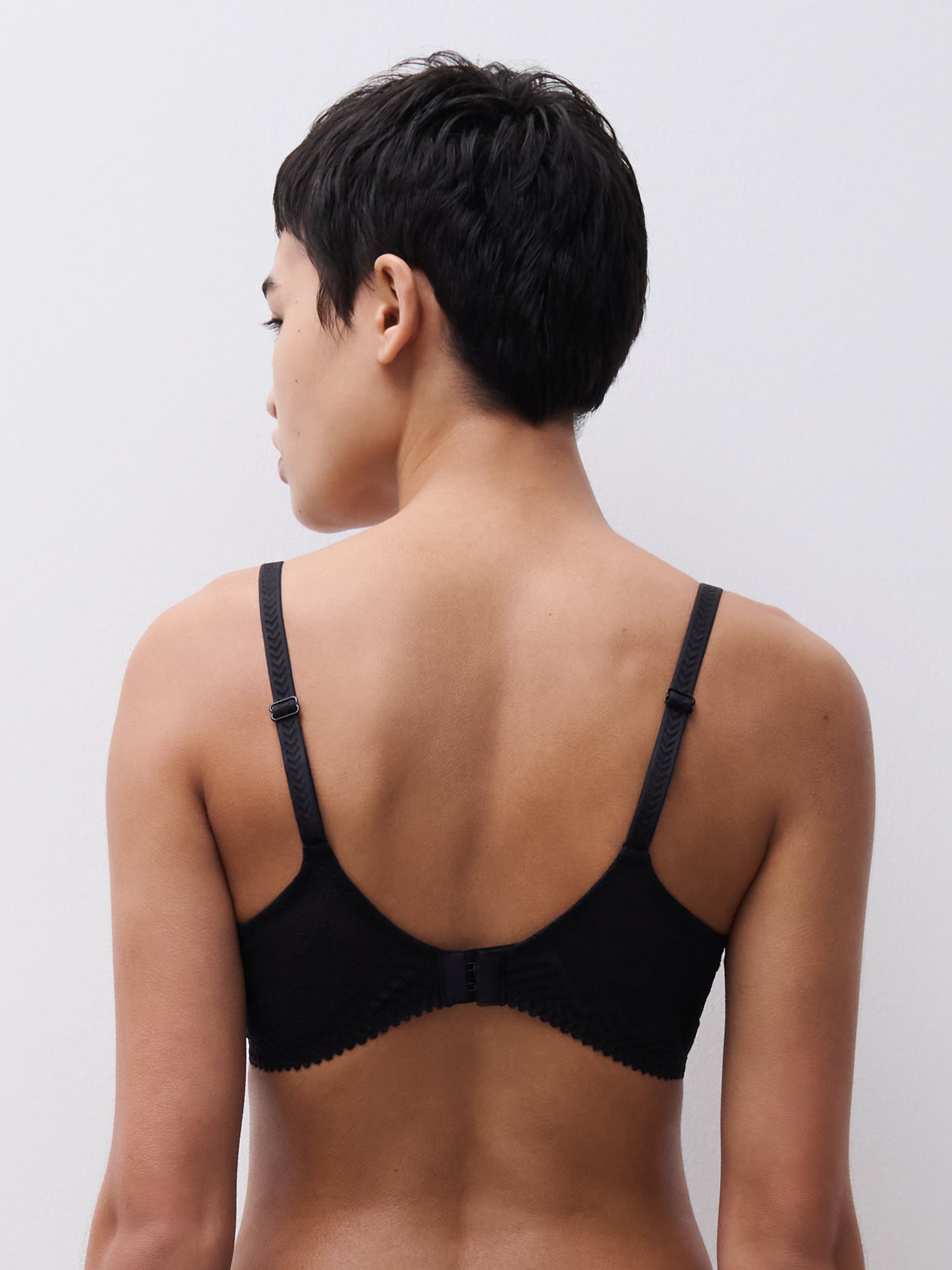 Full coverage t-shirt bra