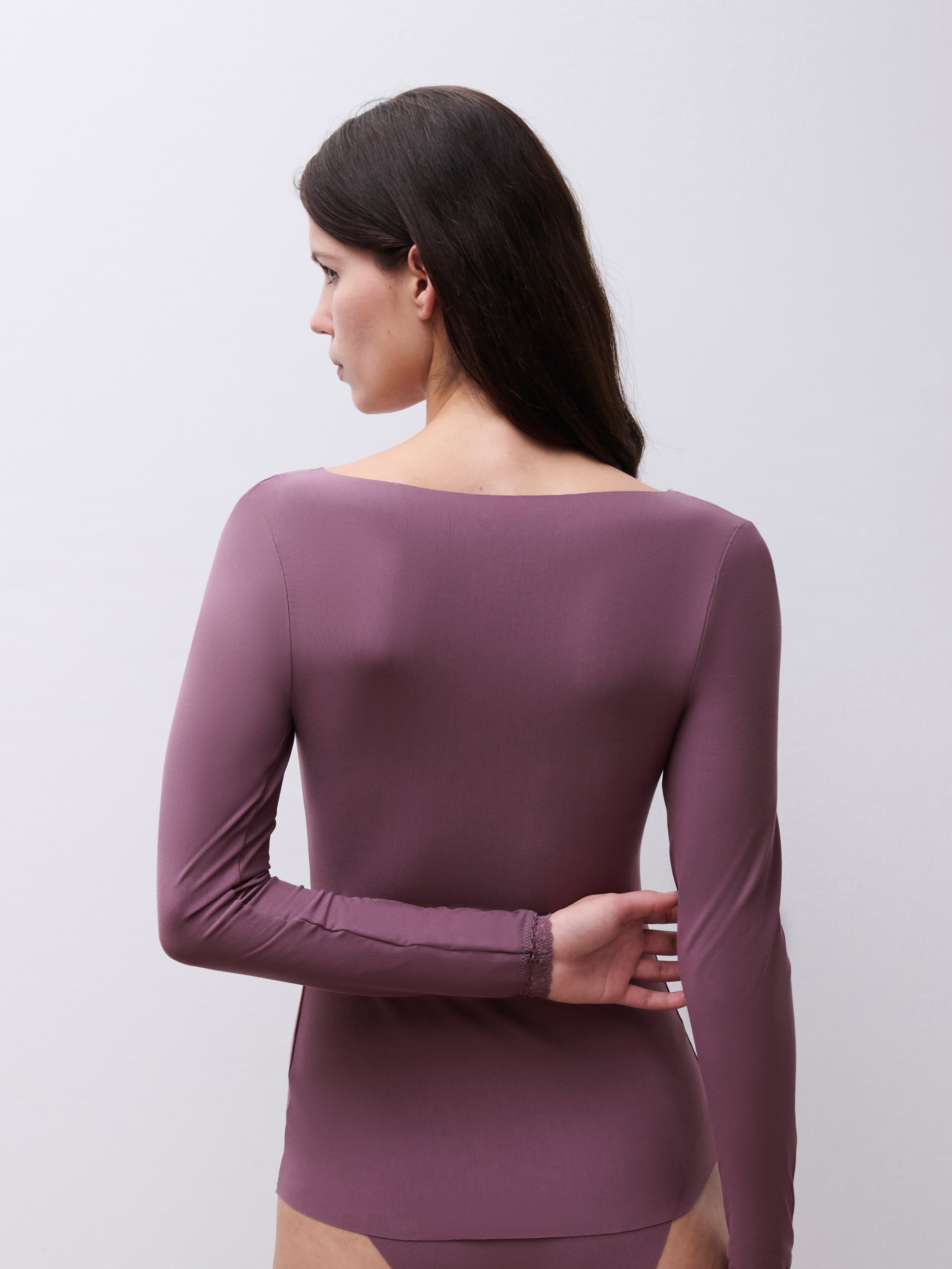 Long-sleeved T-shirt