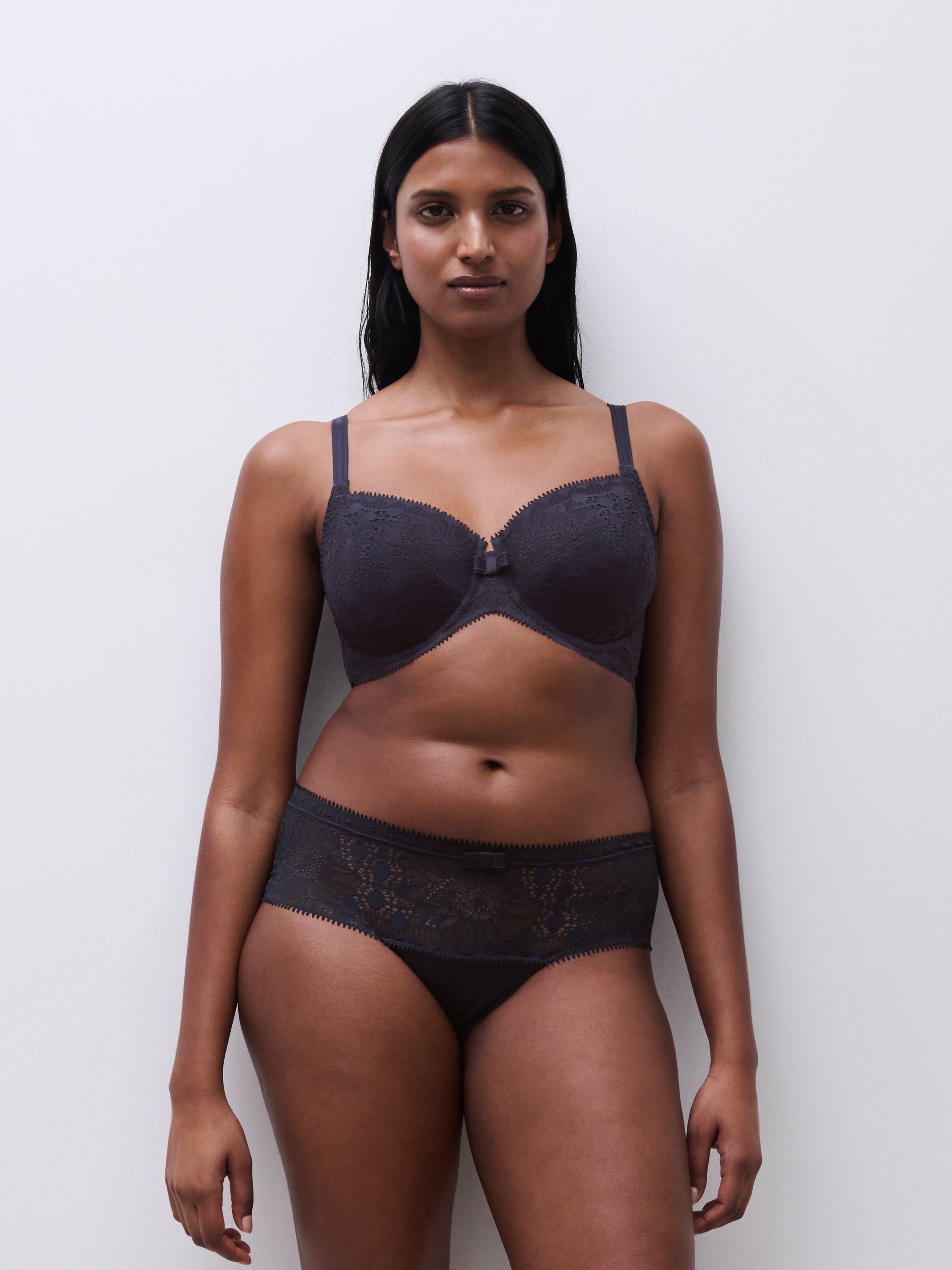 Full coverage bra