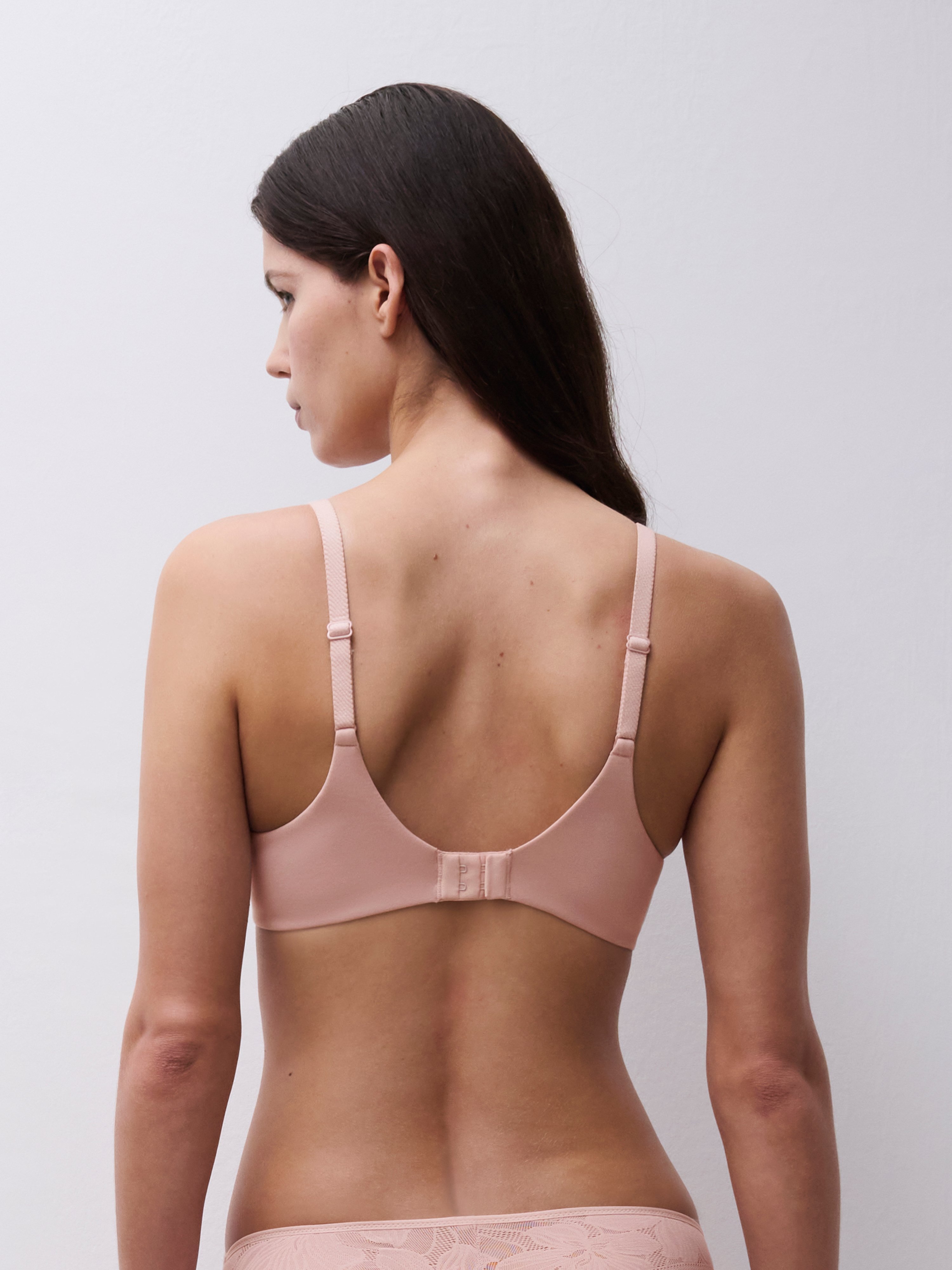 Plunge spacer bra
