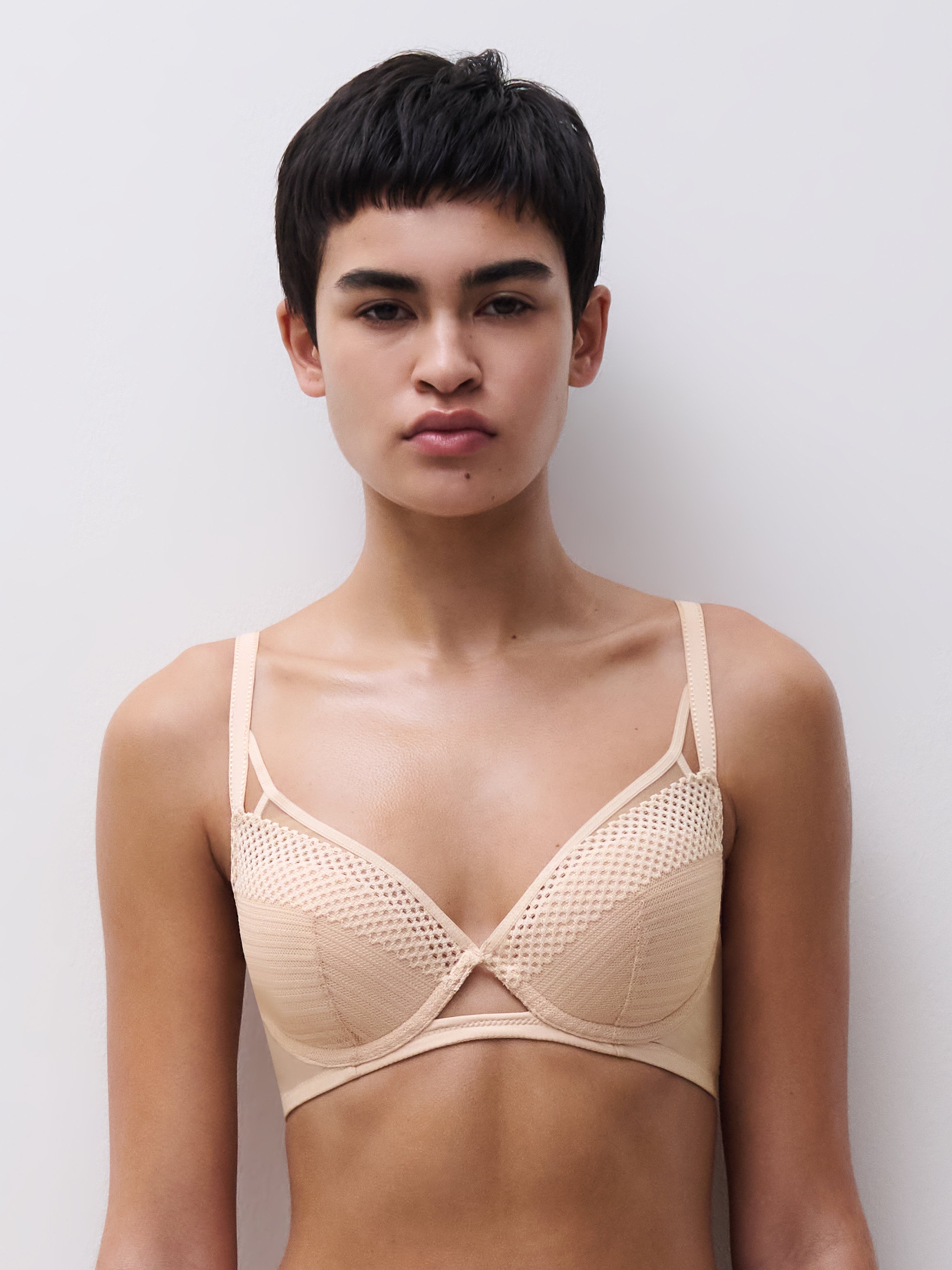 Plunge t-shirt bra