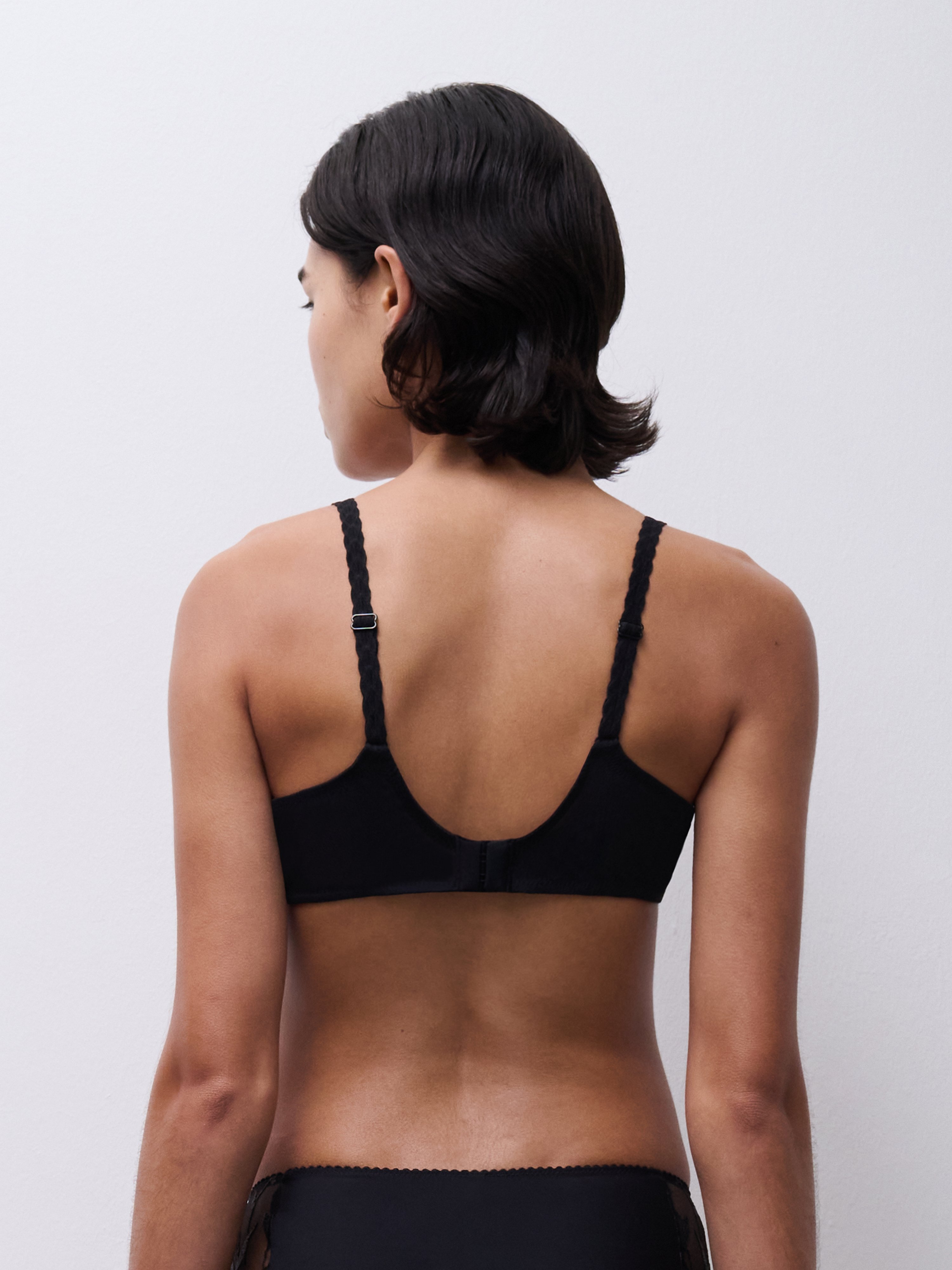 Plunge spacer bra