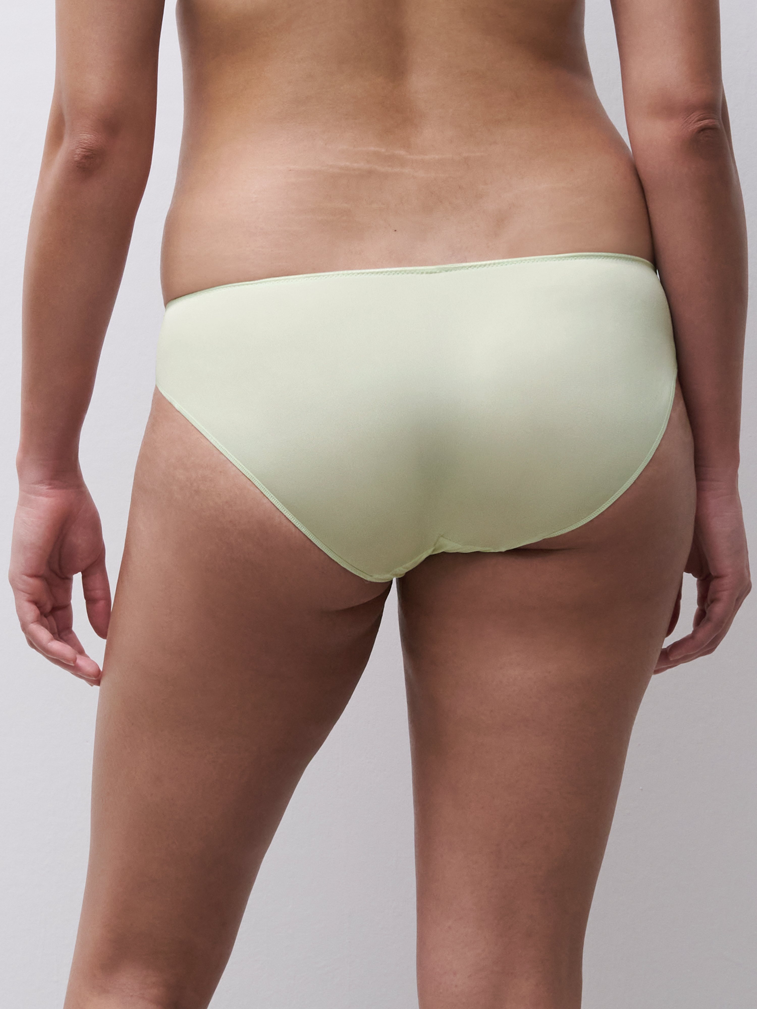 Adjustable brief