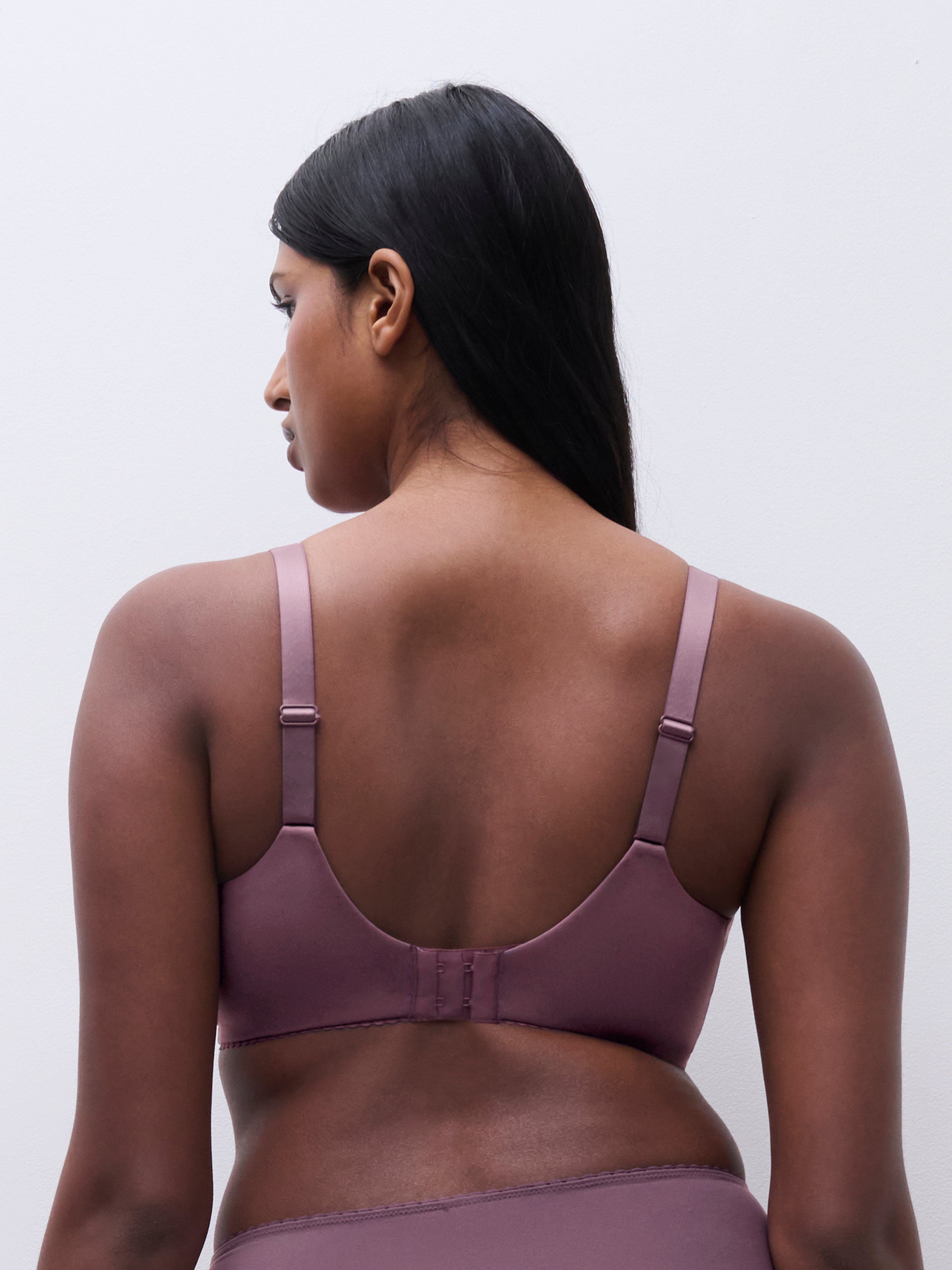 Full coverage bra