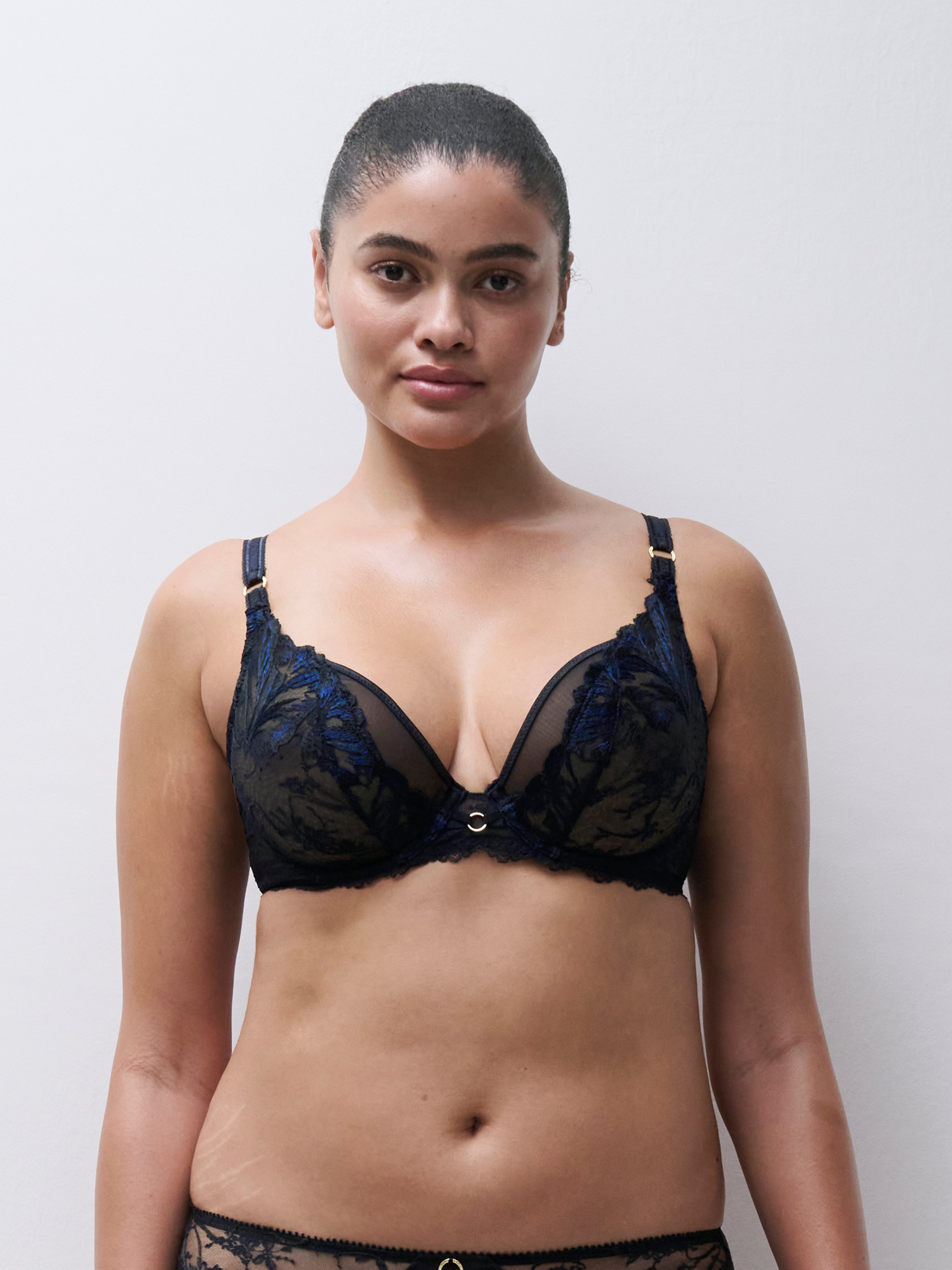 Soutien-gorge emboîtant