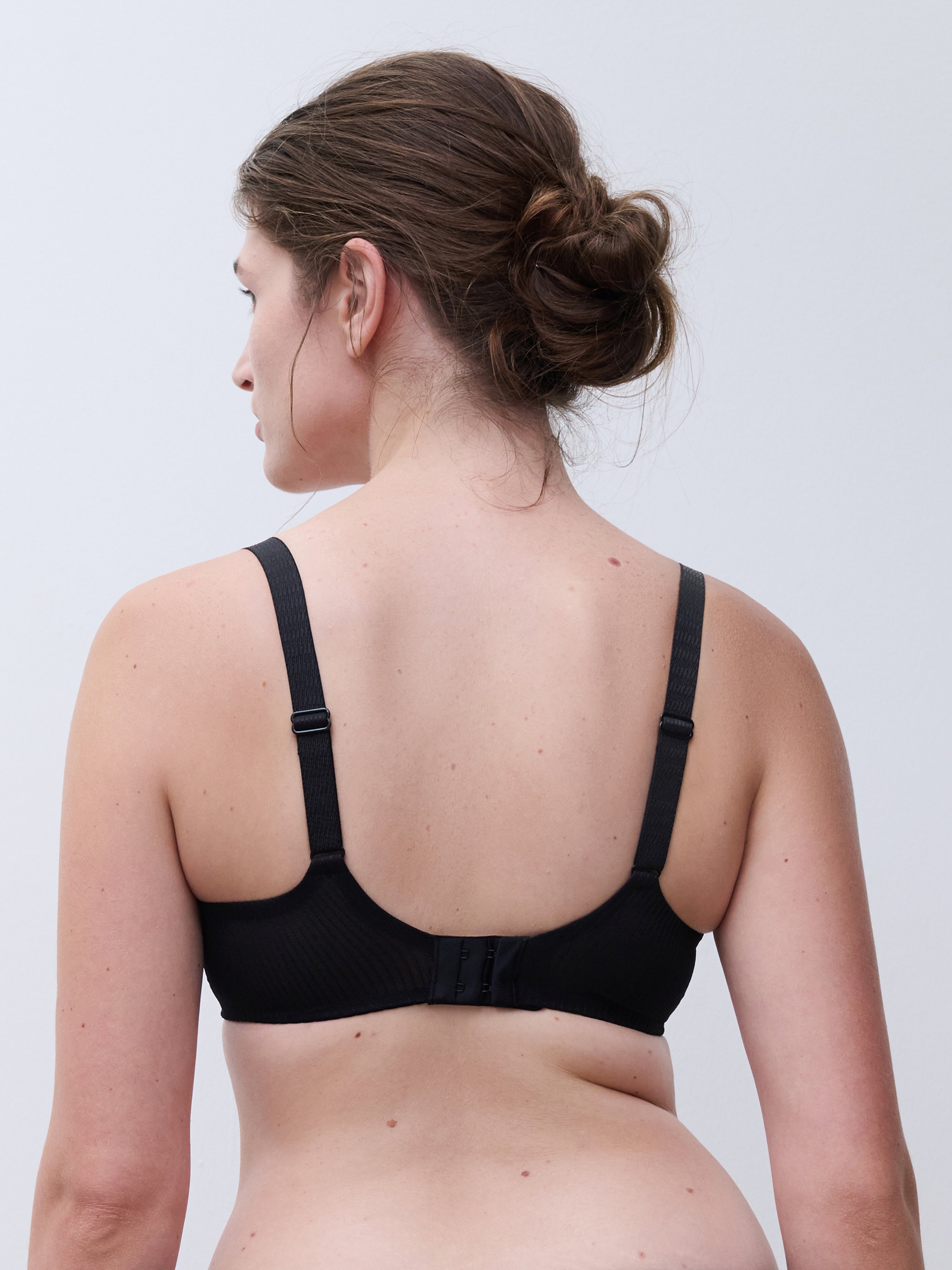 Full coverage bra