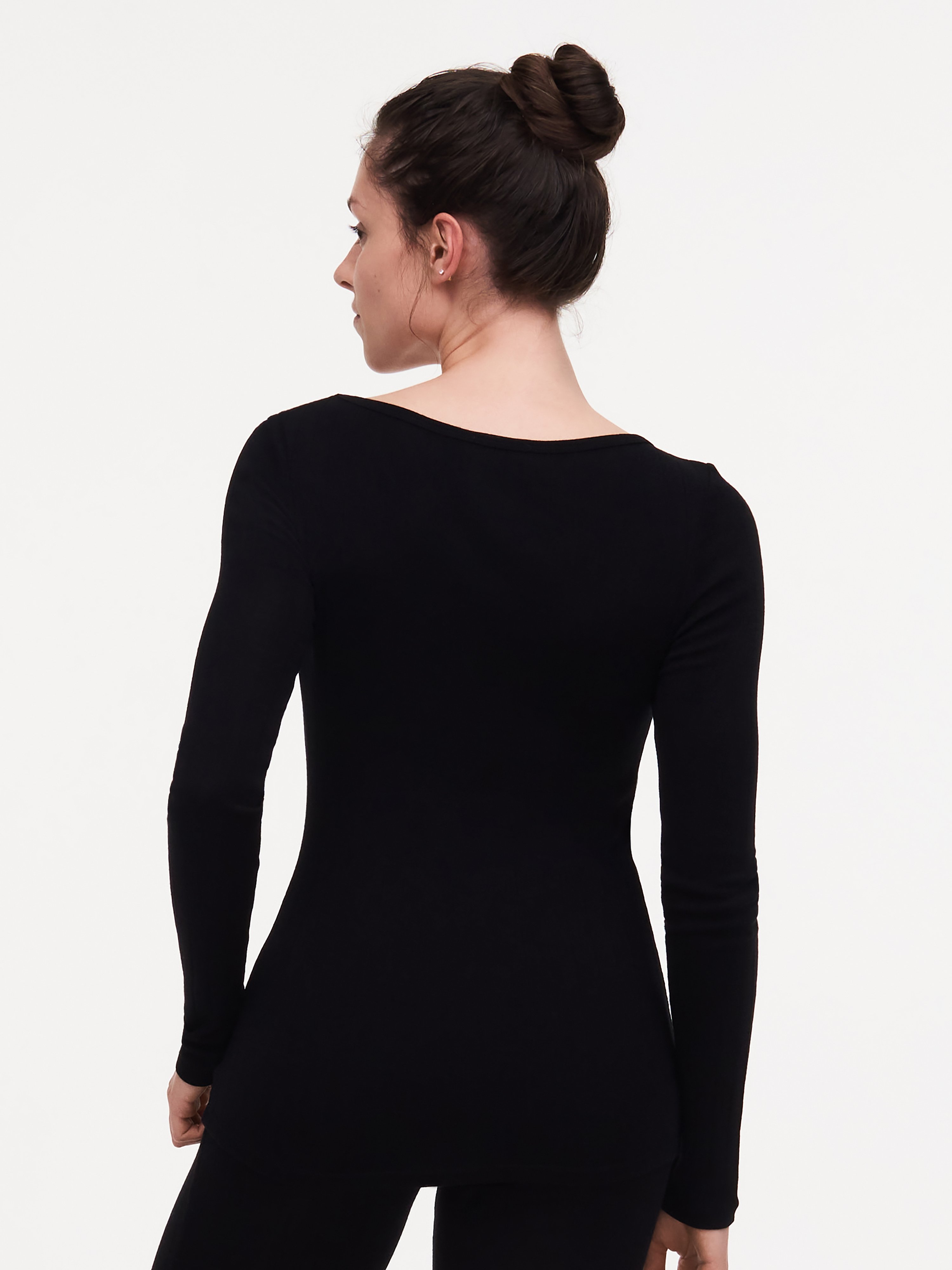 Long-sleeved T-shirt