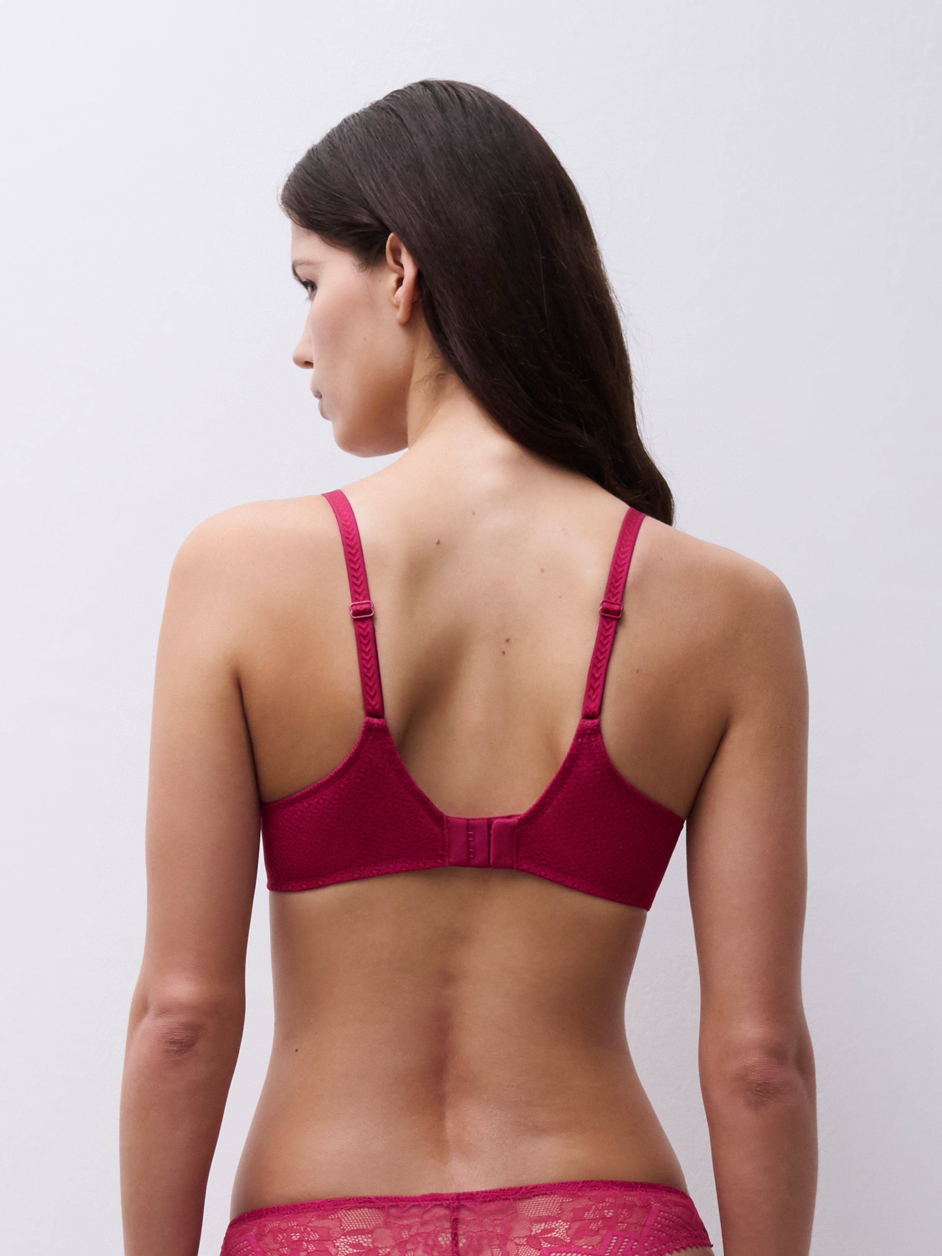 Half cup bra